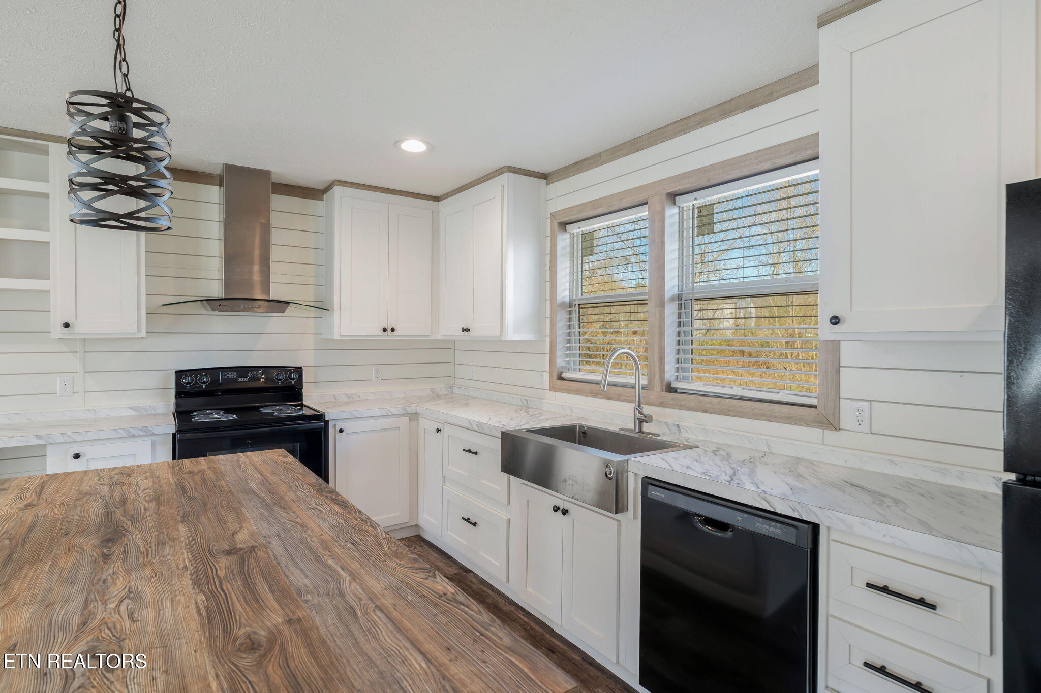 324 West Boulevard Oneida TN 37841