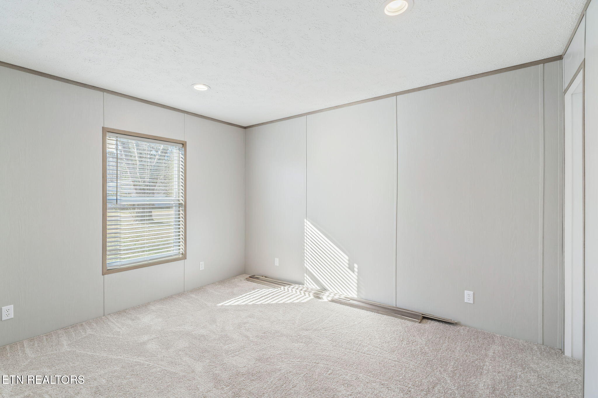 324 West Boulevard Oneida TN 37841