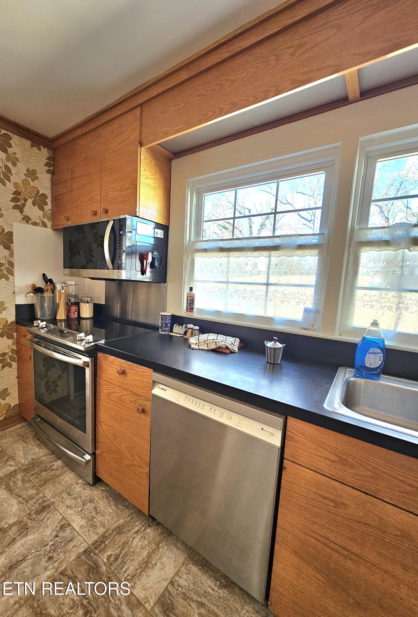 105 Pomona Road Oak Ridge TN 37830