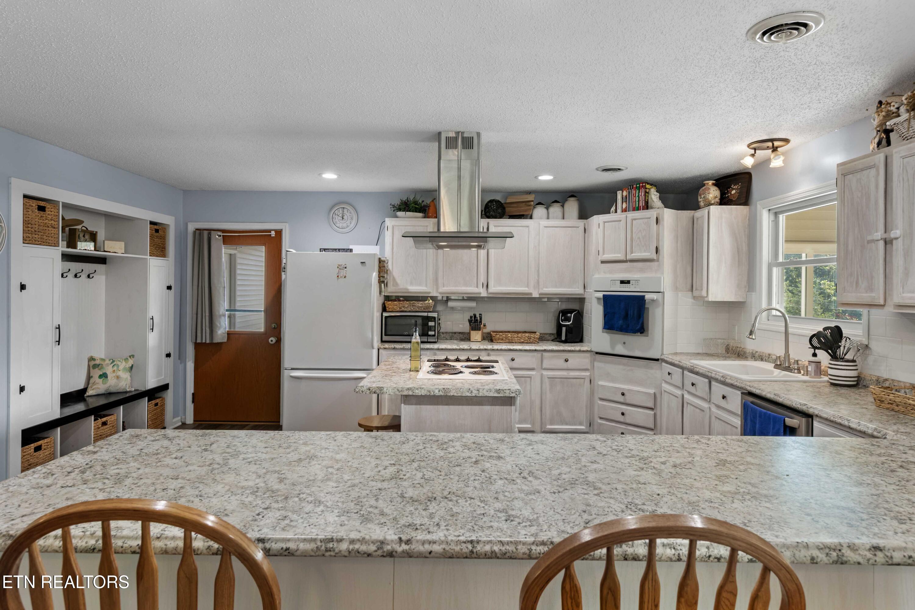593 Cedar Top Drive Sevierville TN 37876