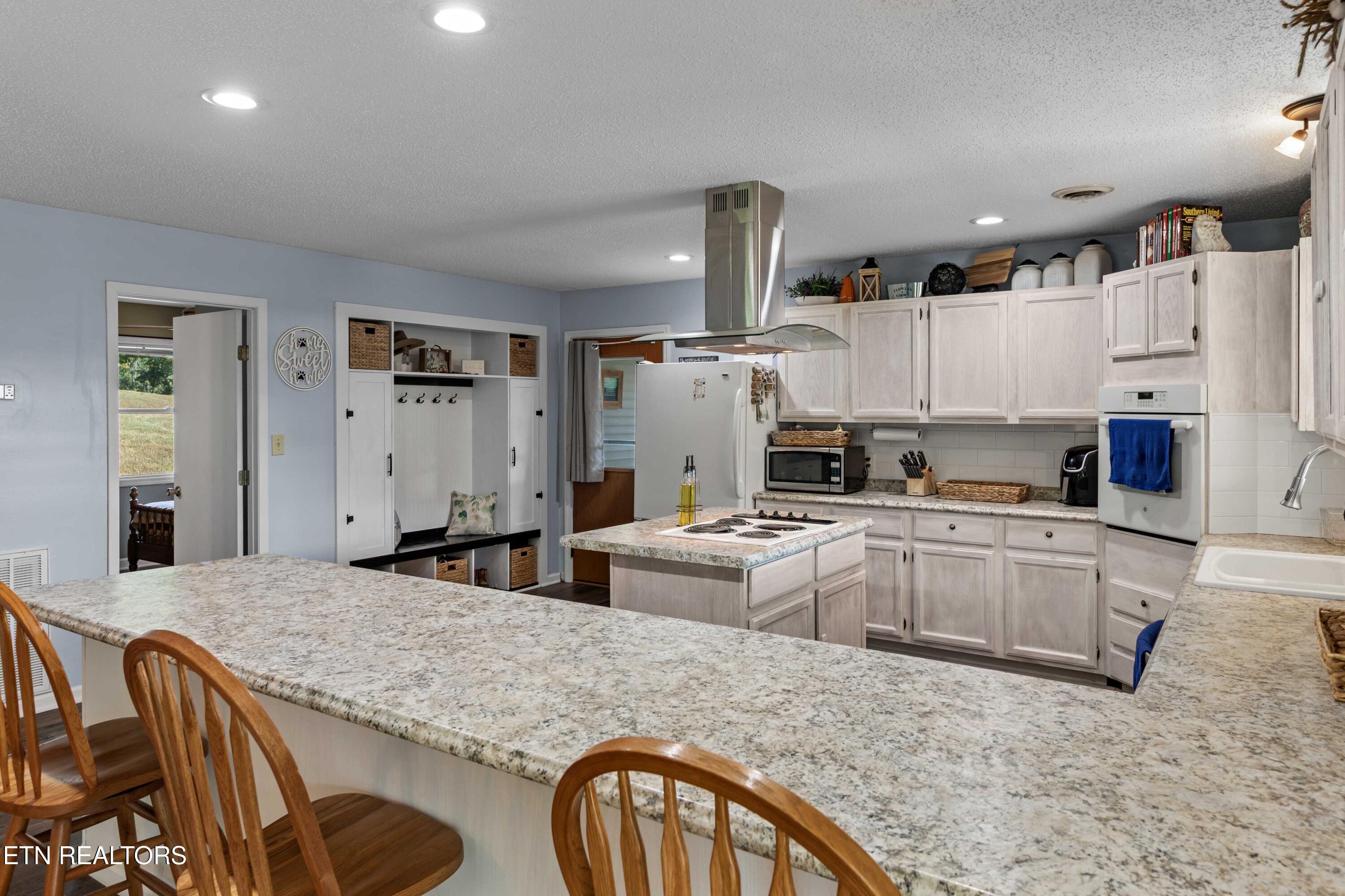 593 Cedar Top Drive Sevierville TN 37876