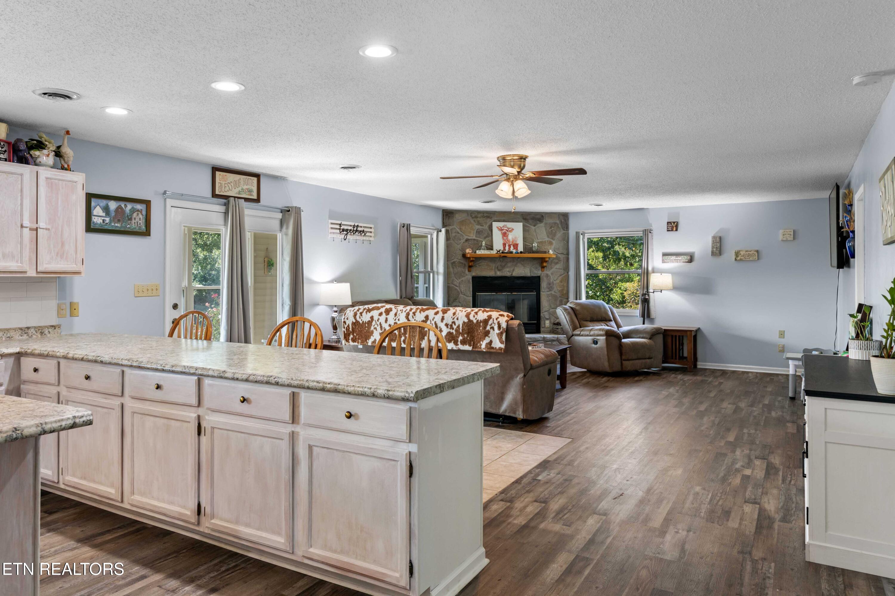 593 Cedar Top Drive Sevierville TN 37876