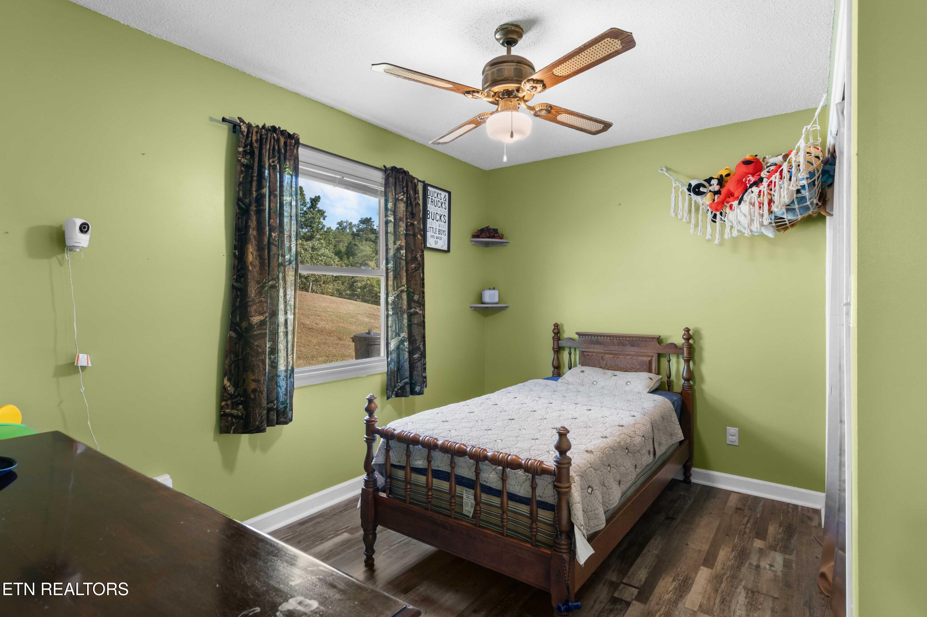 593 Cedar Top Drive Sevierville TN 37876