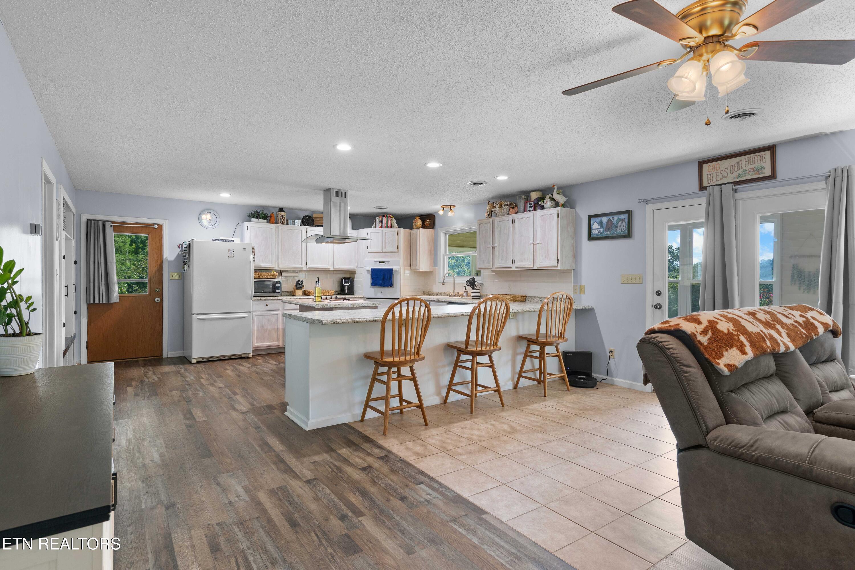 593 Cedar Top Drive Sevierville TN 37876