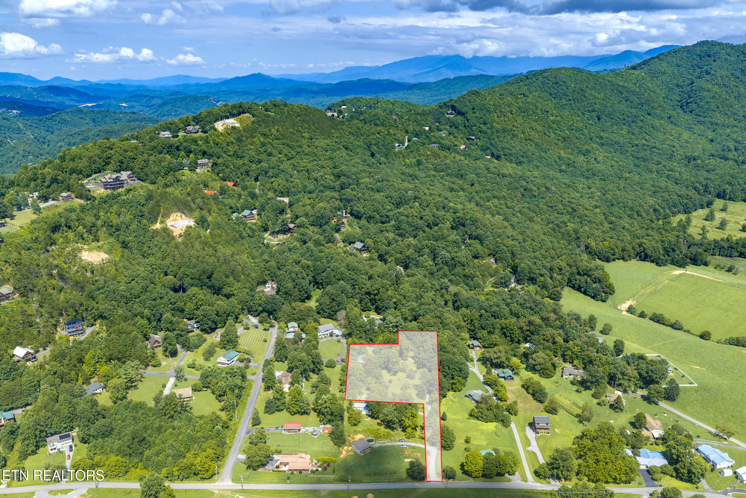 2019 Little Cove Road Sevierville TN 37862