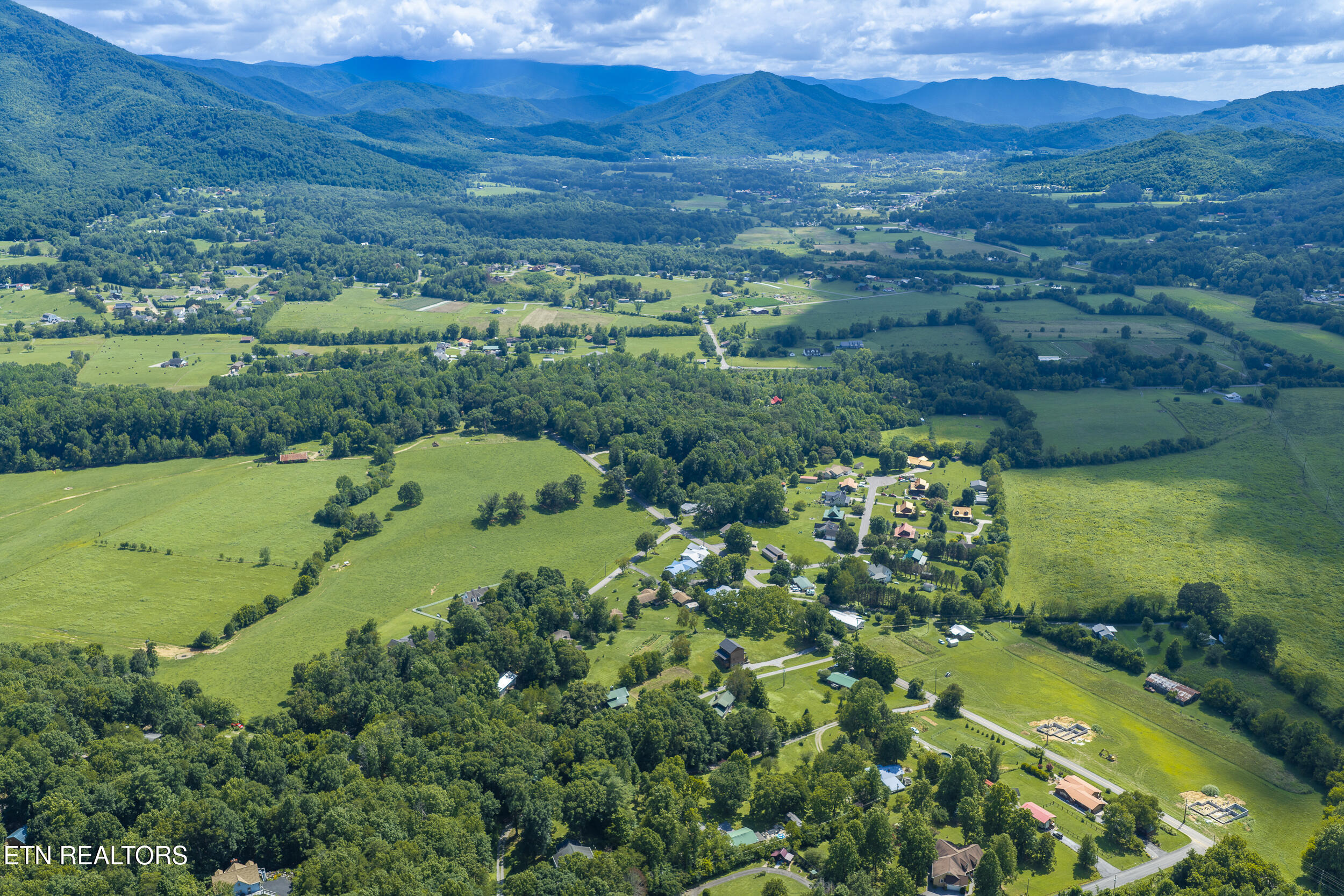 2019 Little Cove Road Sevierville TN 37862