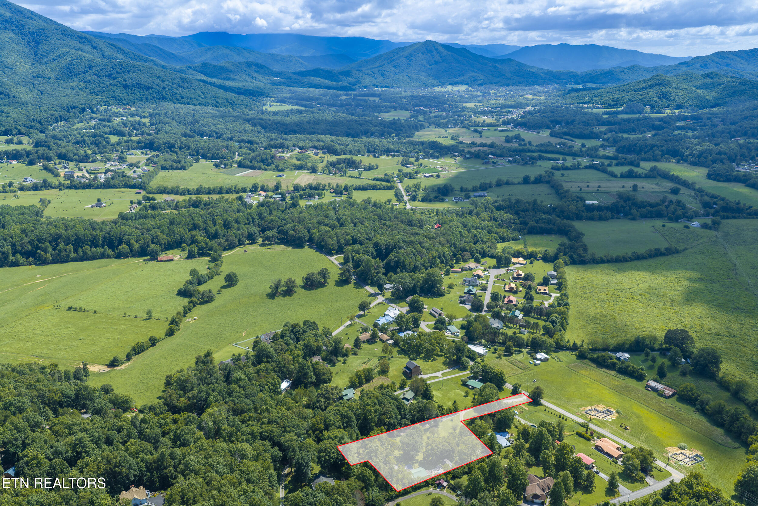 2019 Little Cove Road Sevierville TN 37862