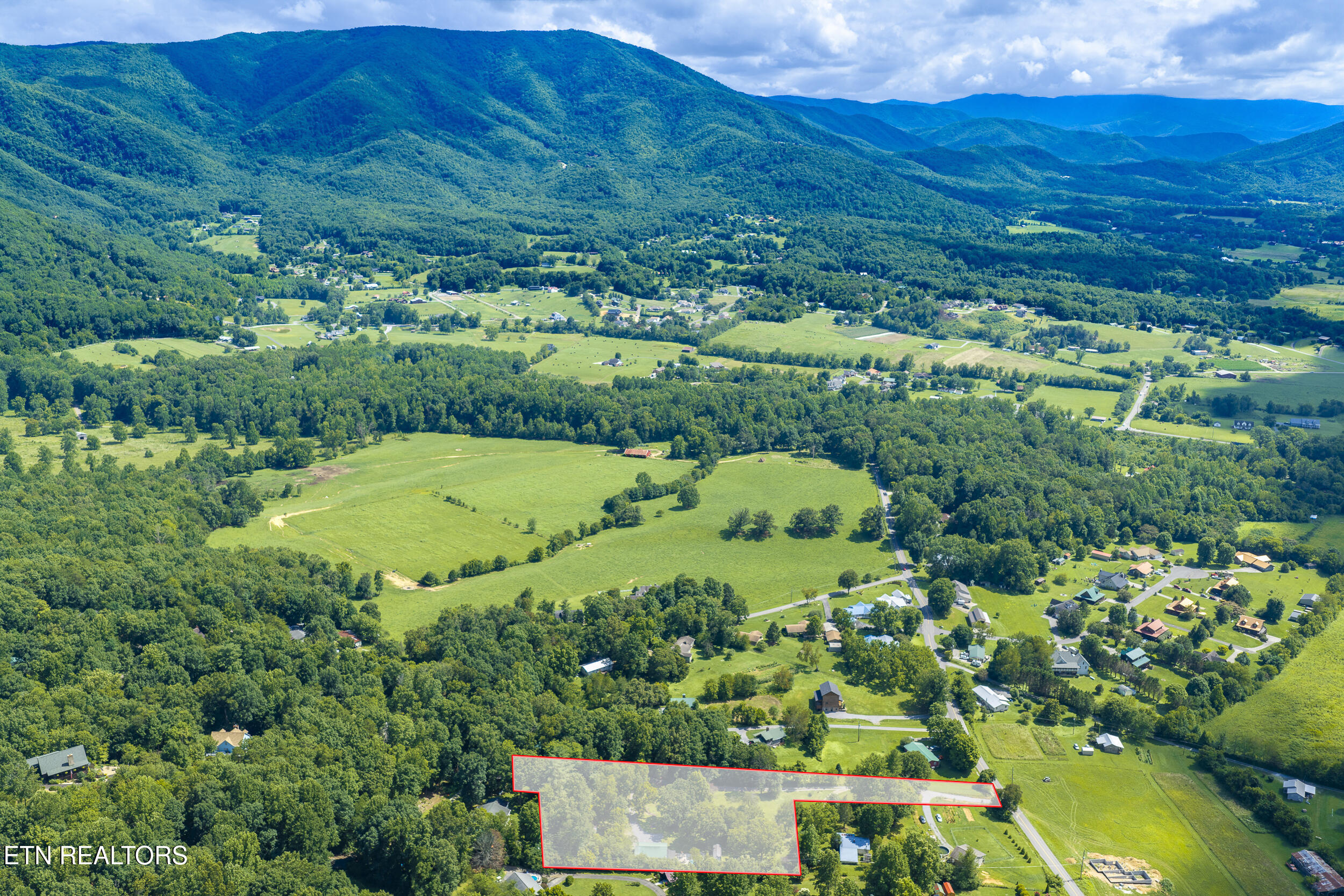 2019 Little Cove Road Sevierville TN 37862