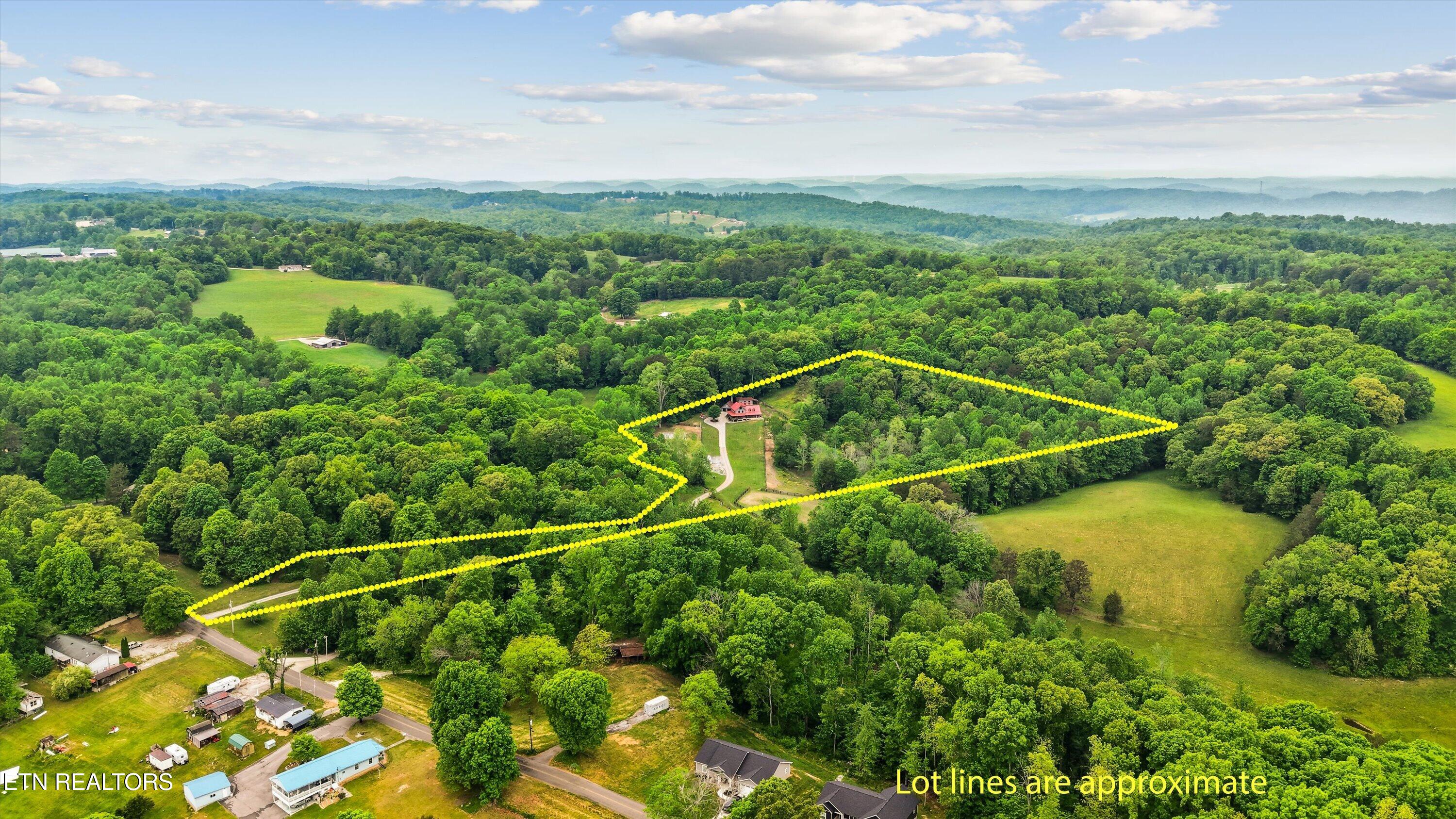 299 Country Lane Lenoir City TN 37771