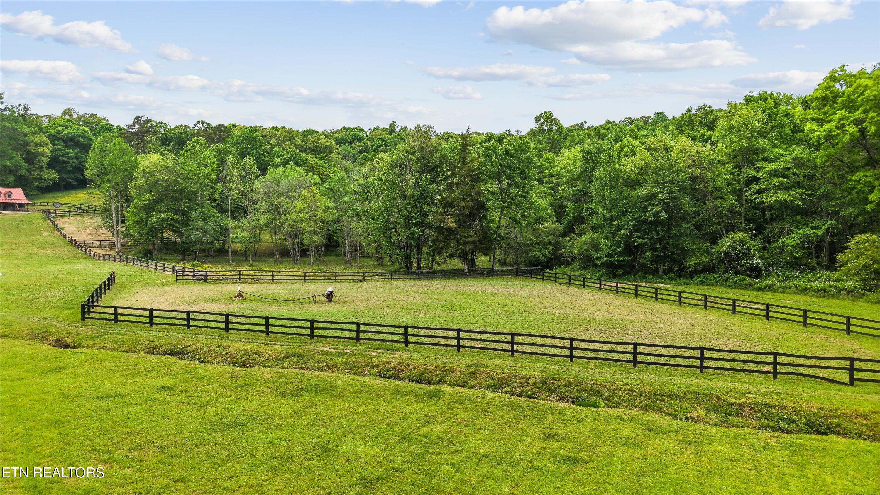 299 Country Lane Lenoir City TN 37771