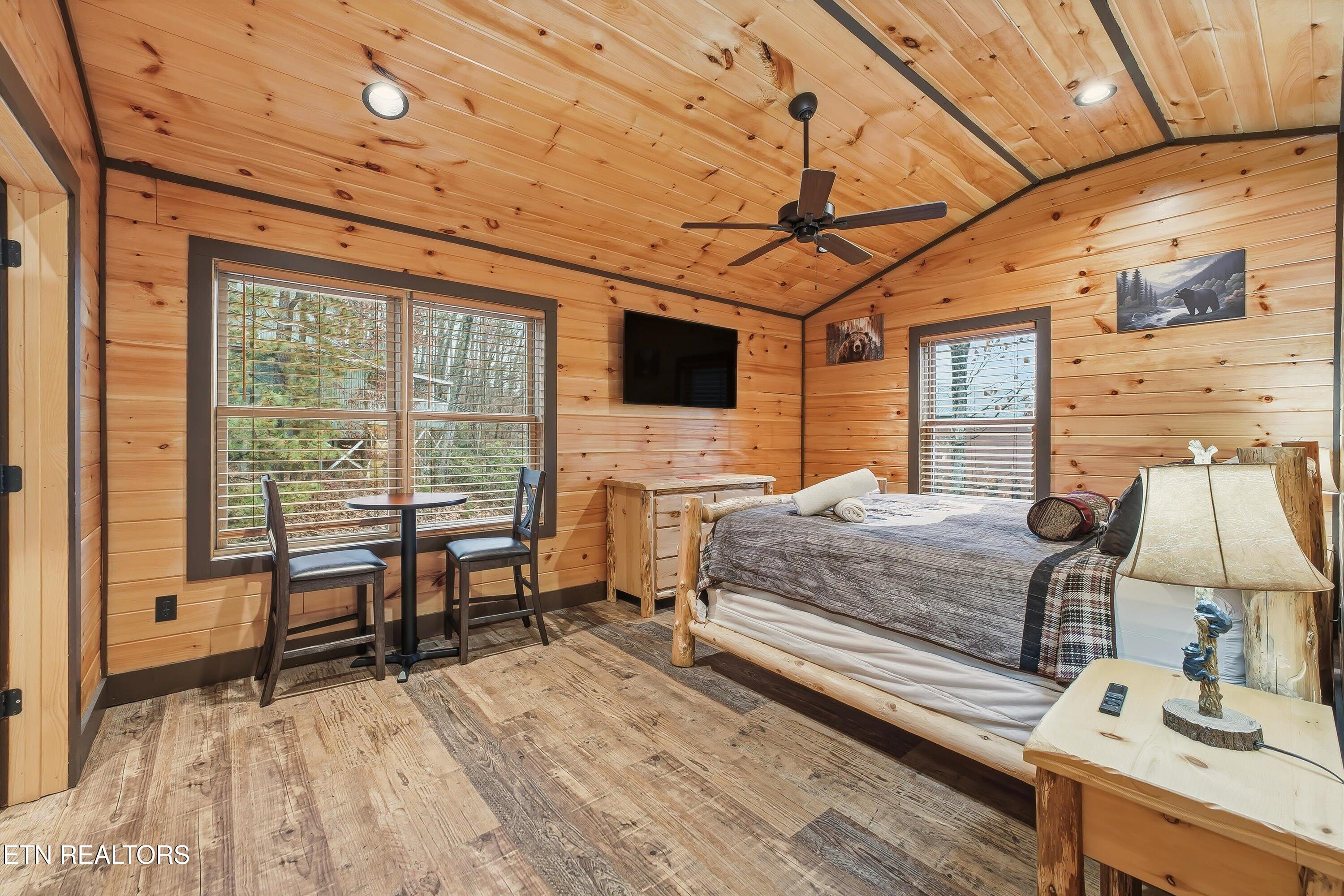 1104 Laddie Buck Lane Gatlinburg TN 37738