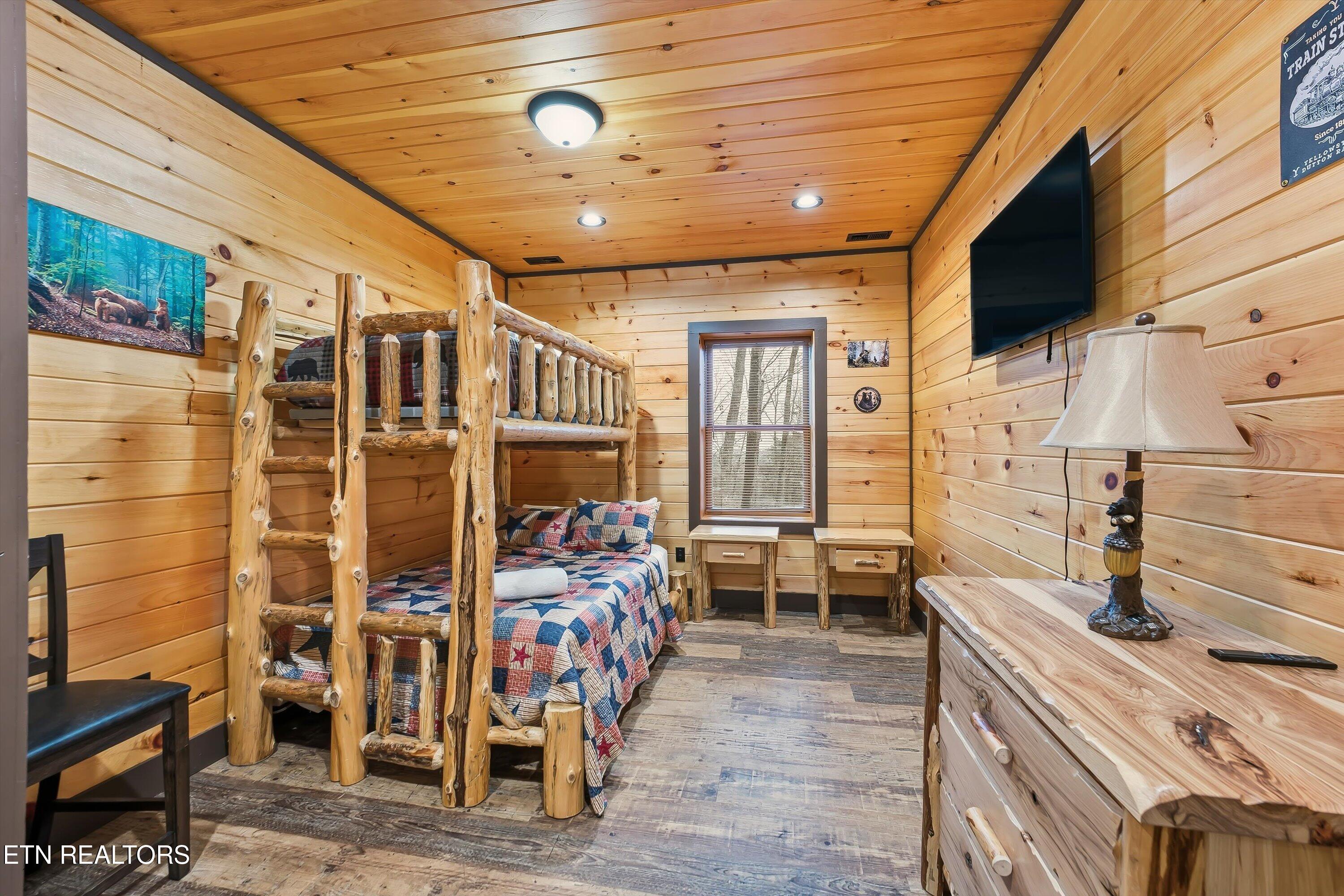 1104 Laddie Buck Lane Gatlinburg TN 37738