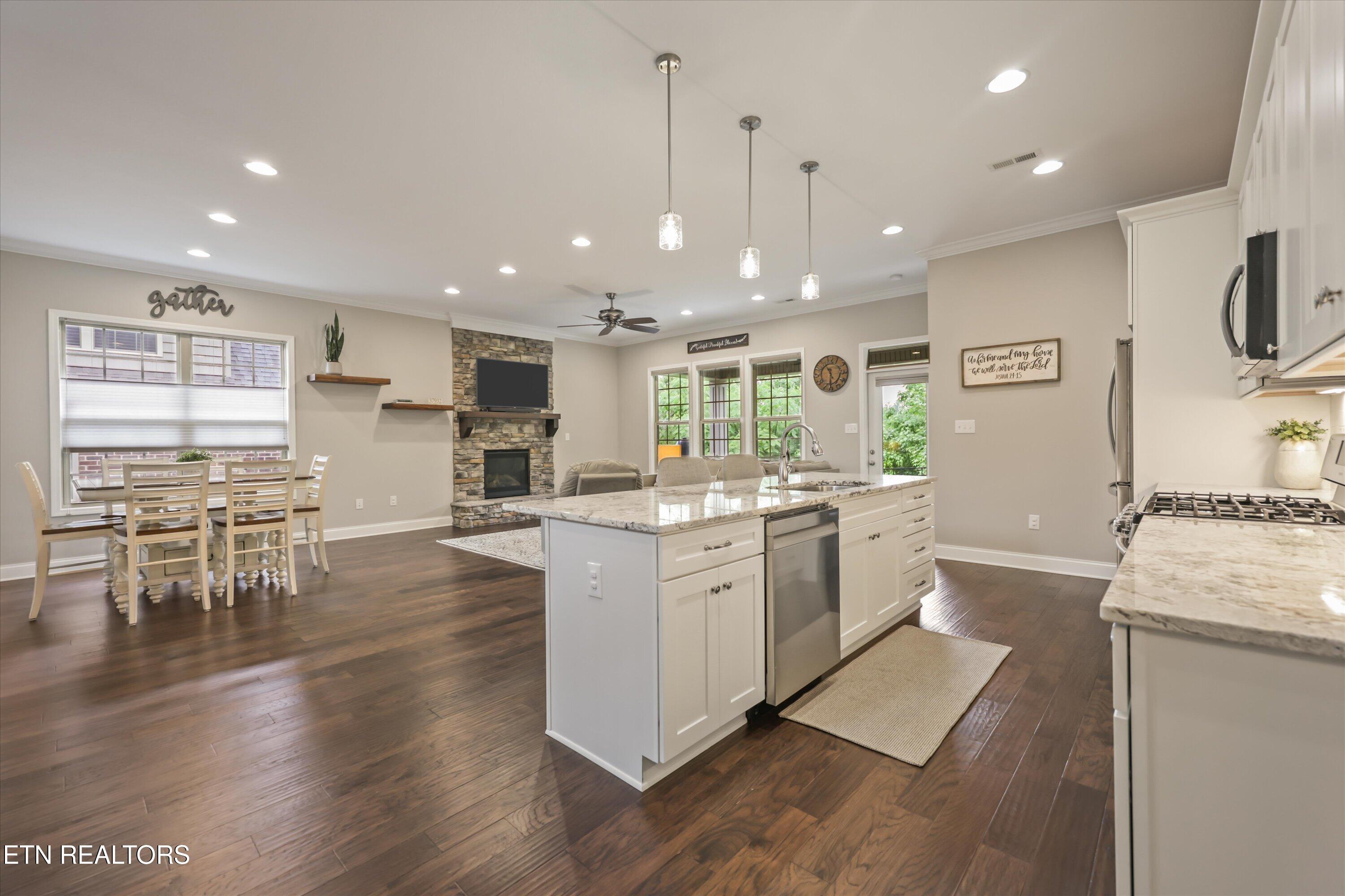 1653 Sugarfield Lane Knoxville TN 37932
