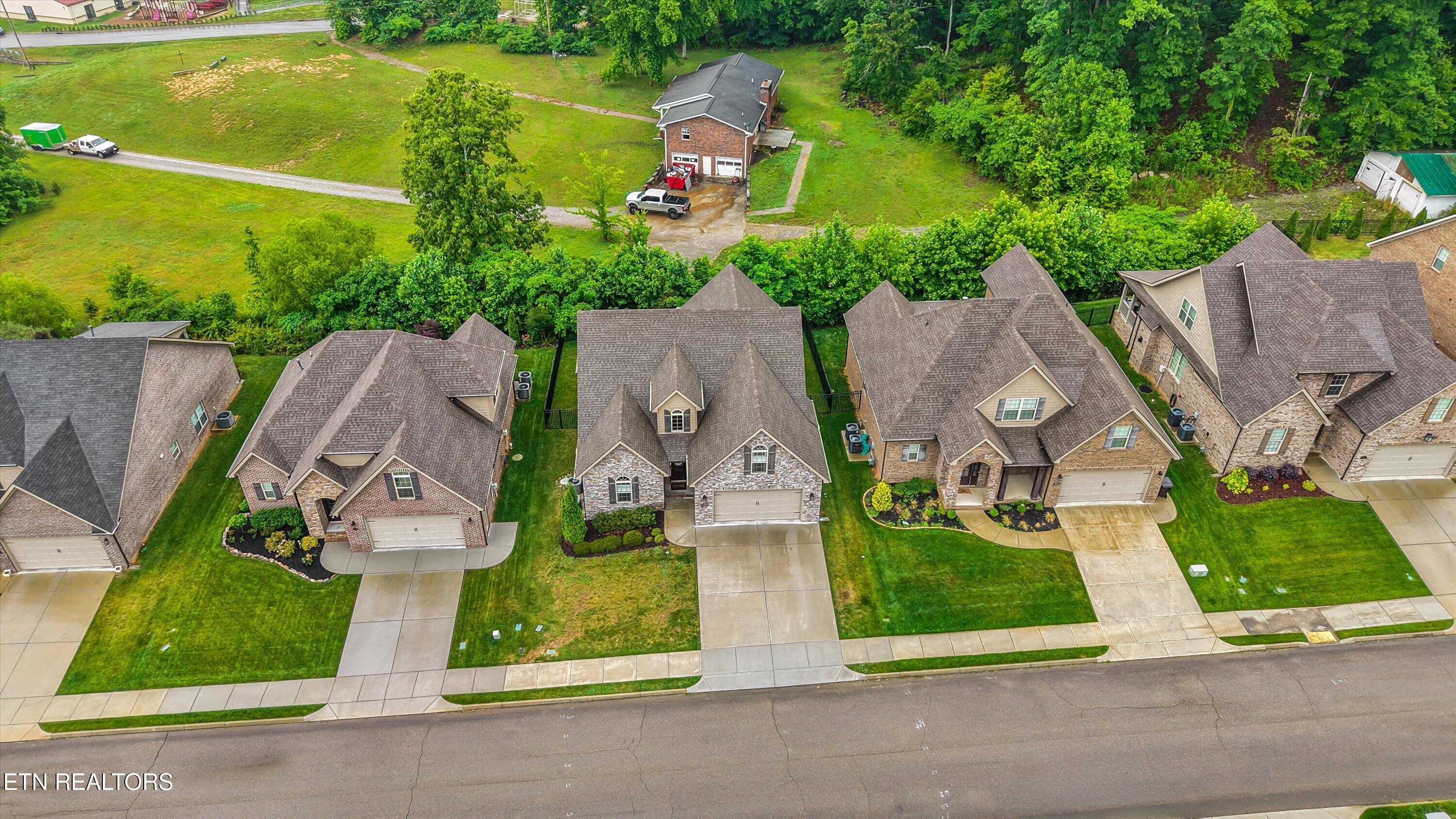 1653 Sugarfield Lane Knoxville TN 37932