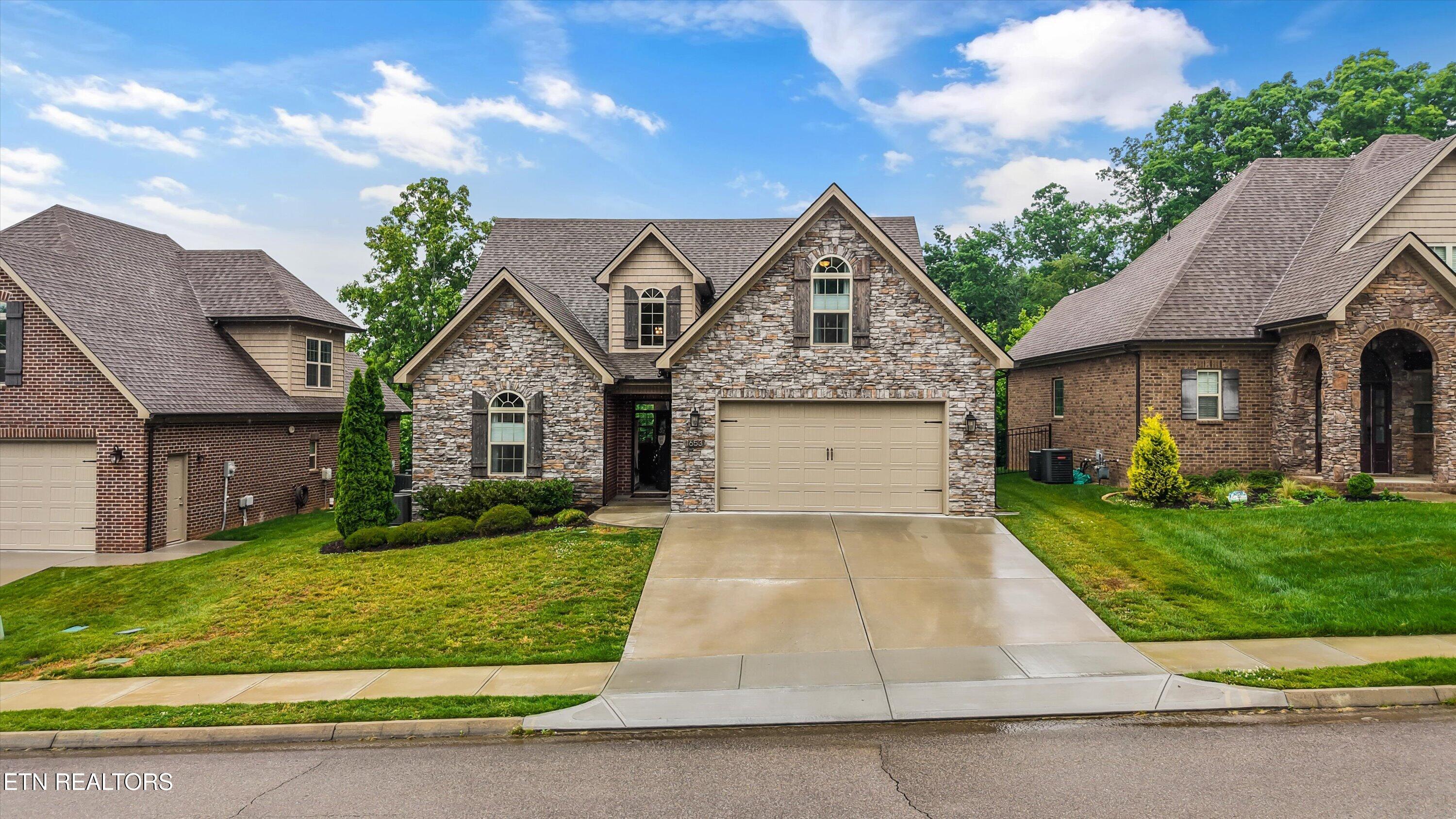 1653 Sugarfield Lane Knoxville TN 37932
