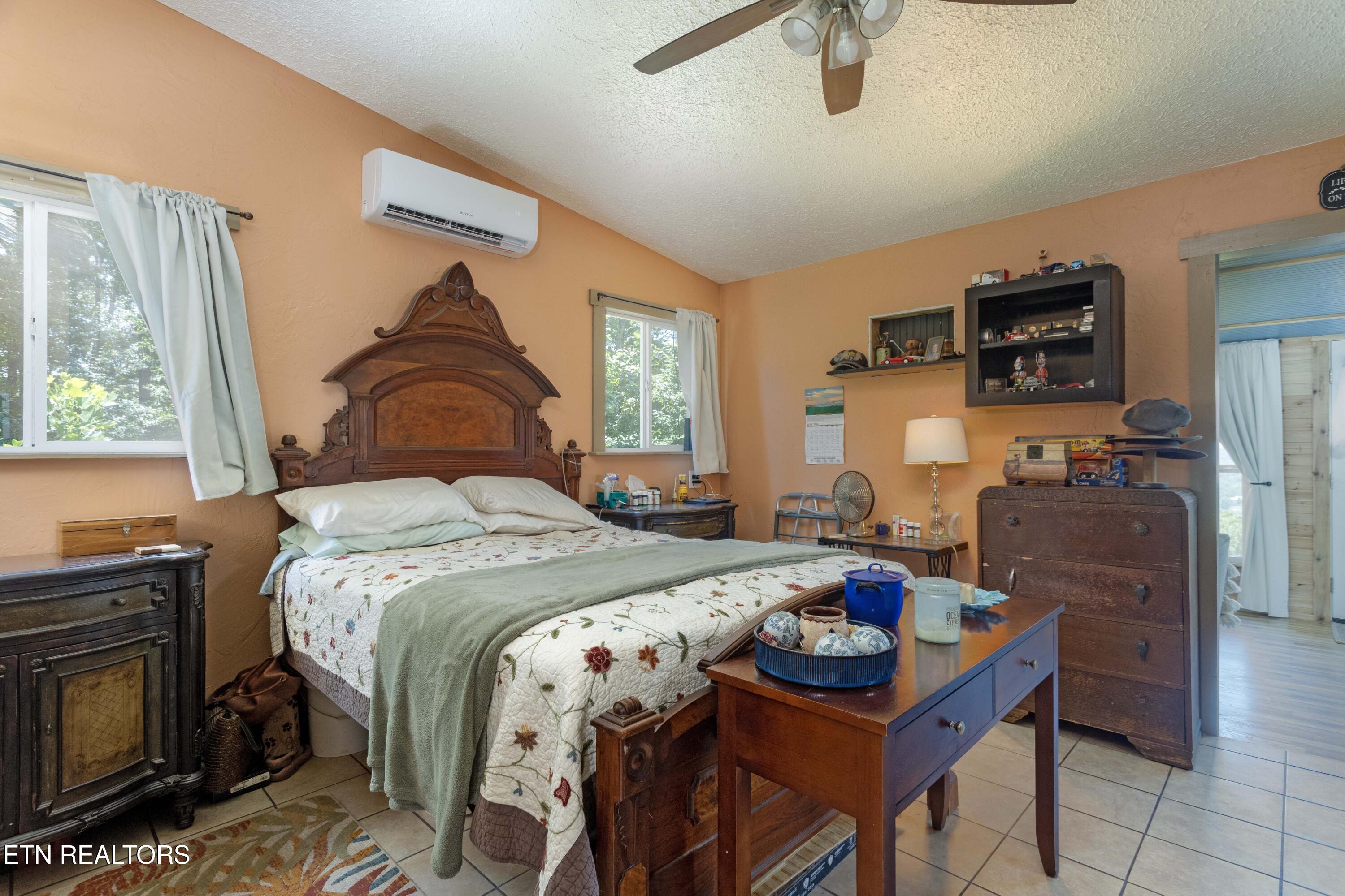 1210 Spruce Drive Spring City TN 37381