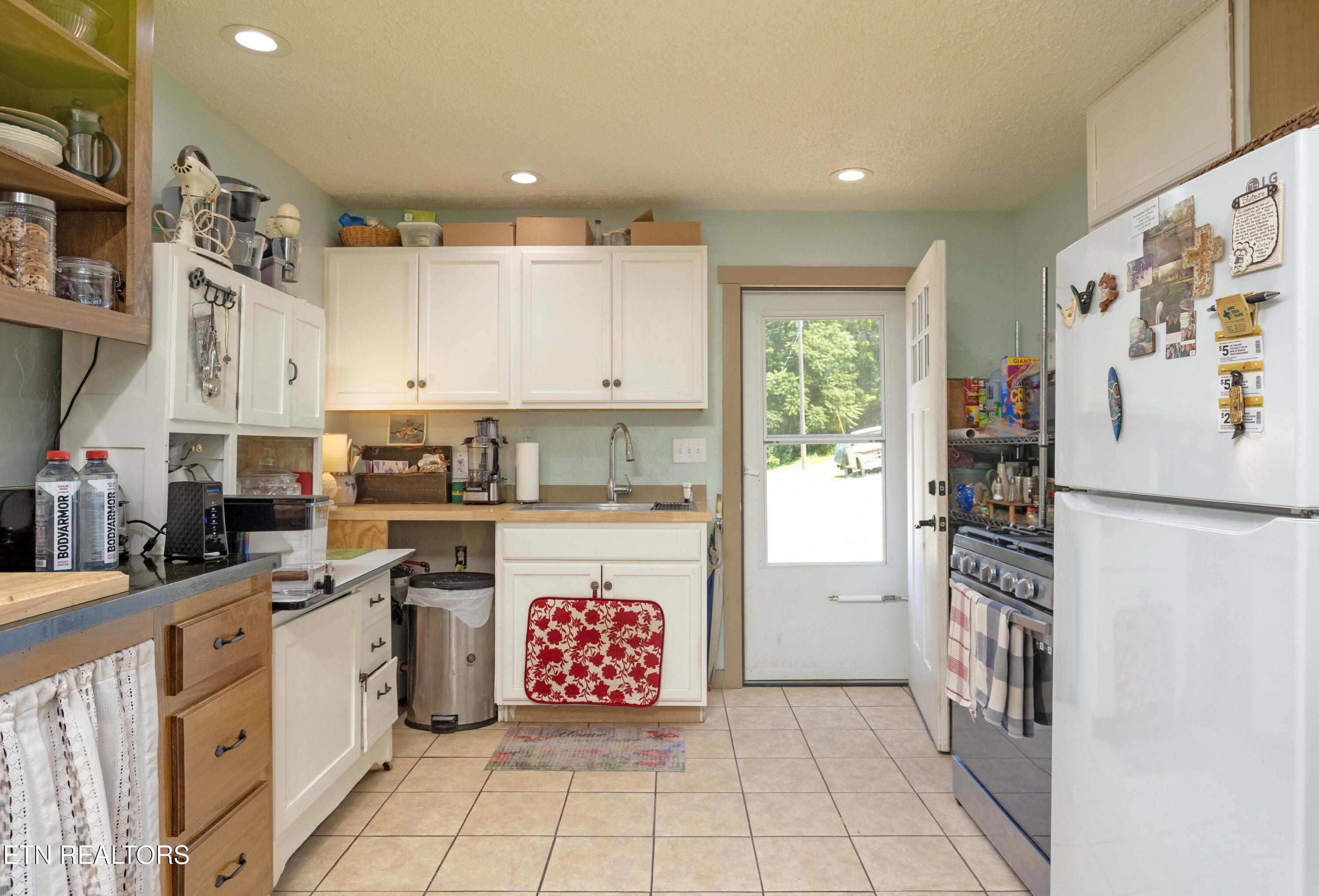 1210 Spruce Drive Spring City TN 37381