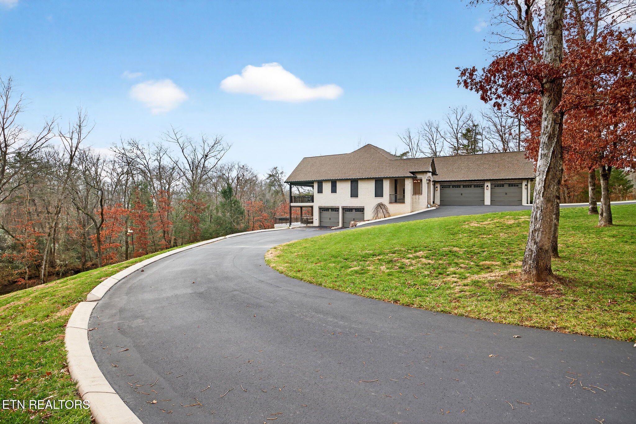 323 Riverview Drive Crossville TN 38555