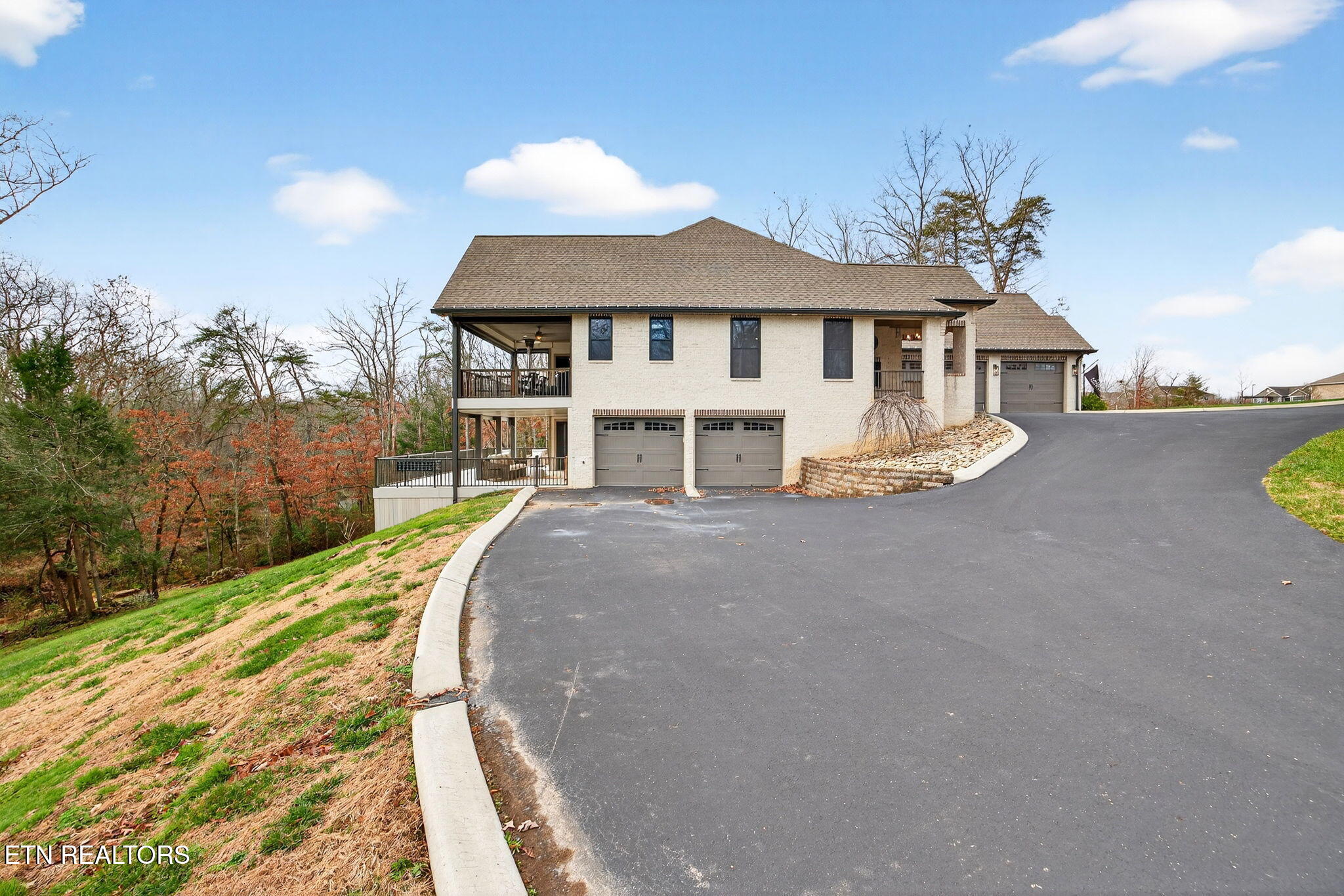 323 Riverview Drive Crossville TN 38555