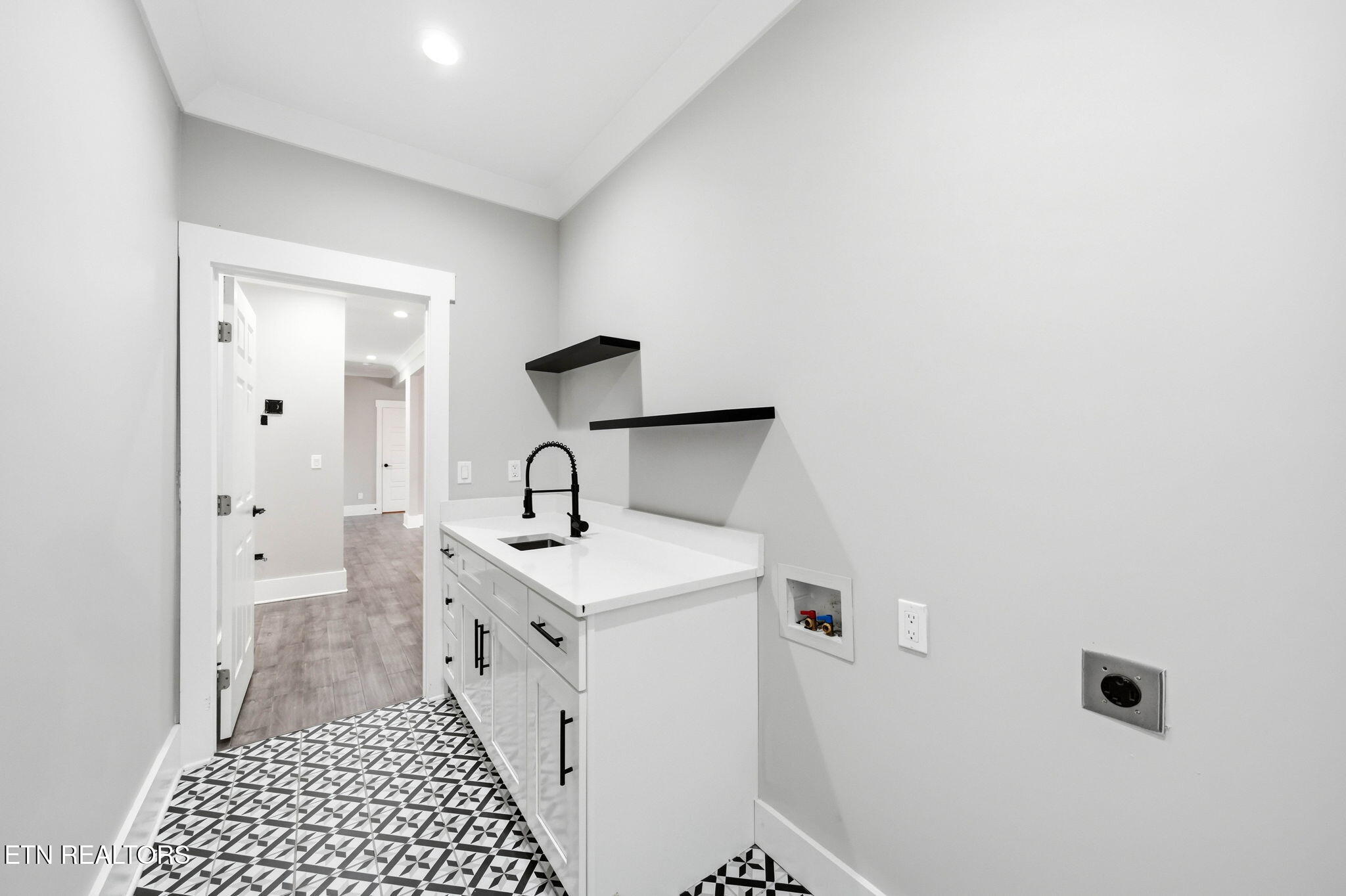 4301 Falcon Ridge Way Knoxville TN 37921