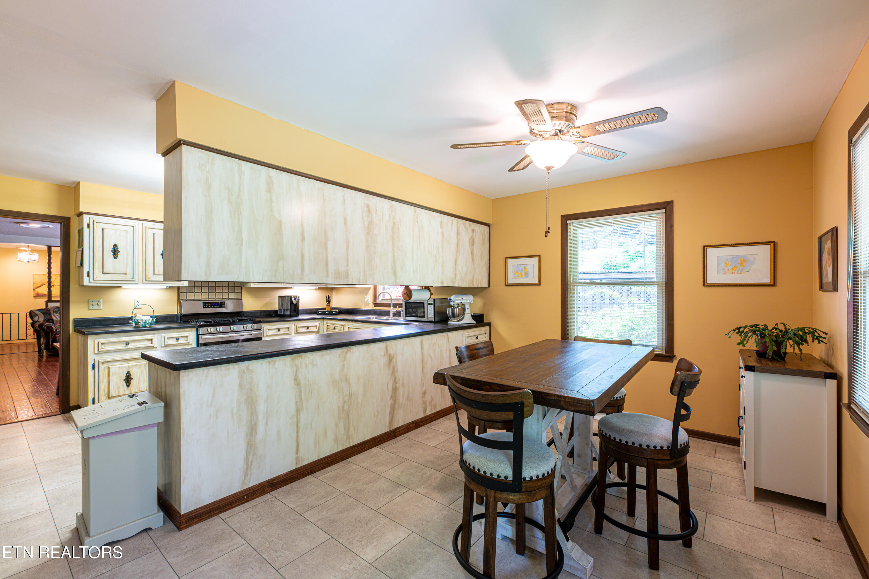 7569 Glastonbury Road Knoxville TN 37931