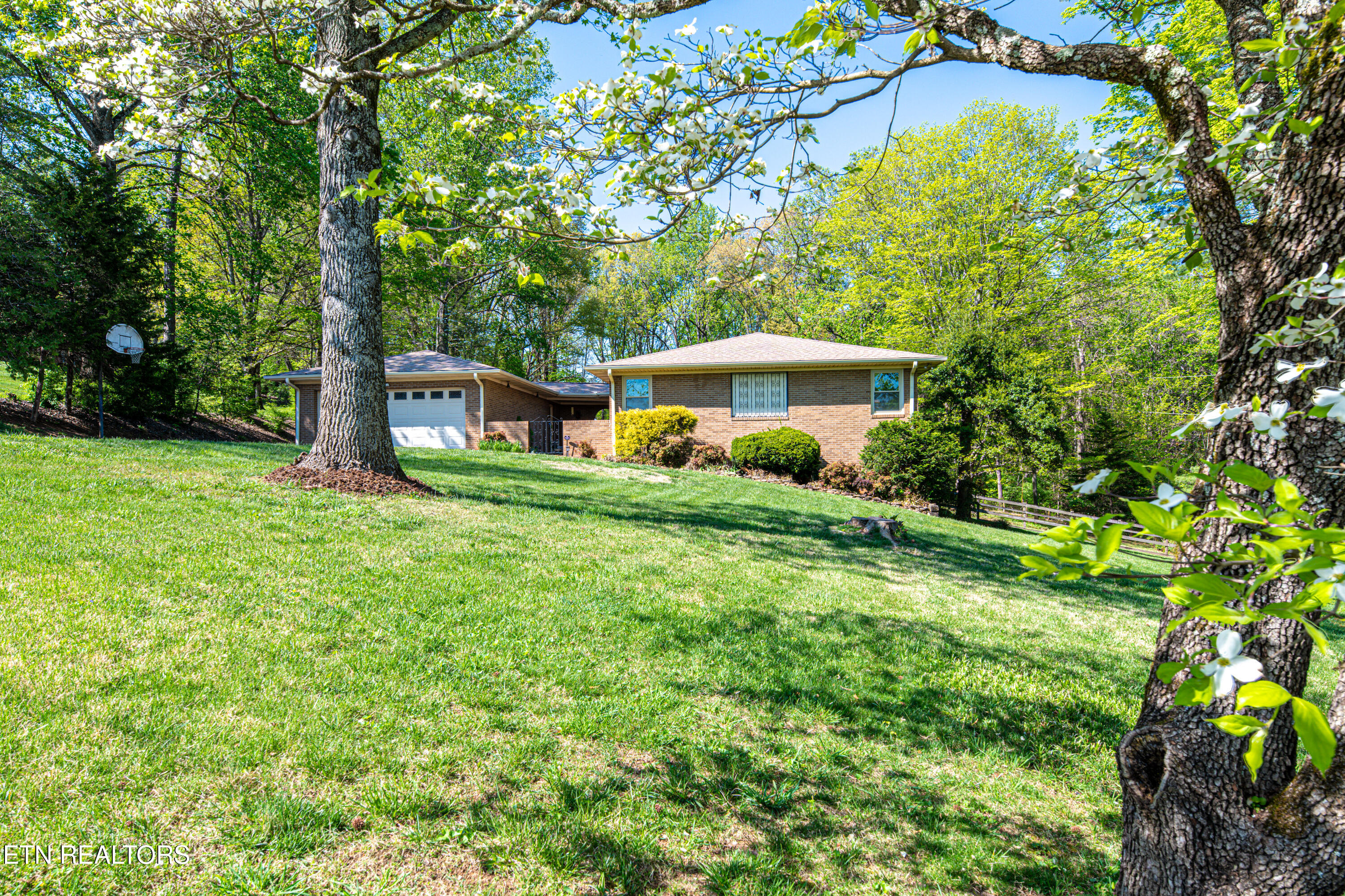 7569 Glastonbury Road Knoxville TN 37931