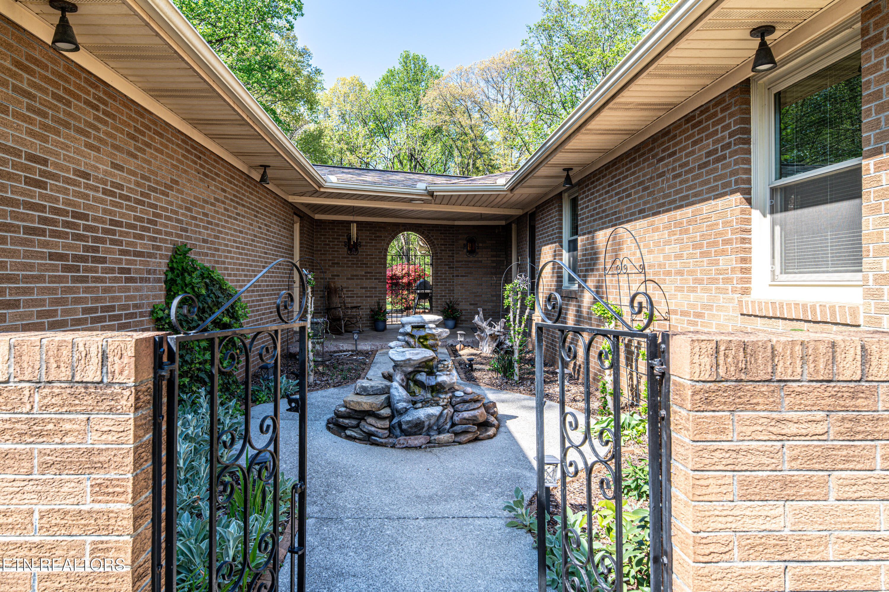 7569 Glastonbury Road Knoxville TN 37931