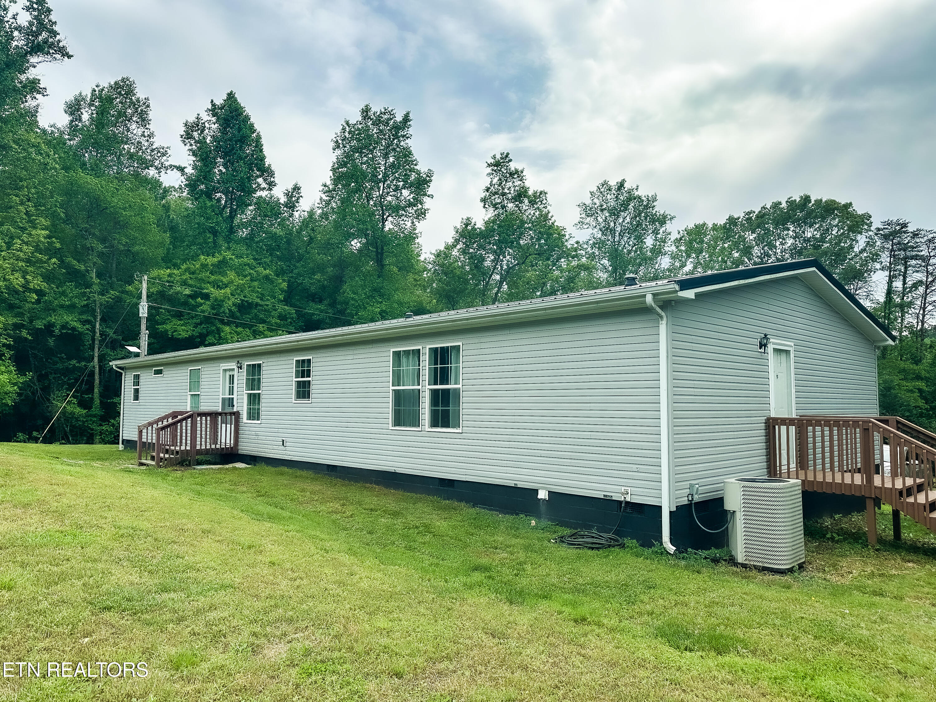 601 Blue Springs Road Speedwell TN 37870