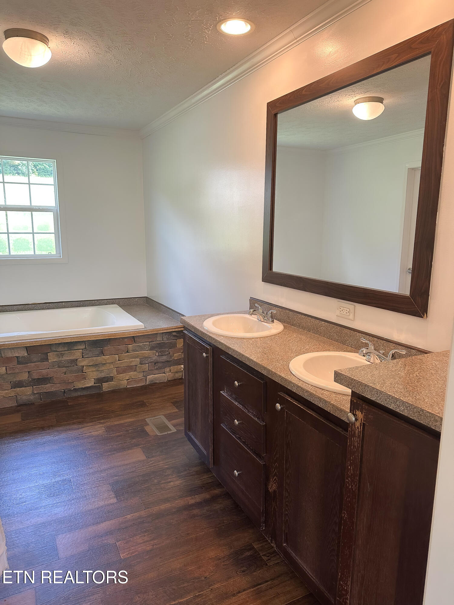 601 Blue Springs Road Speedwell TN 37870