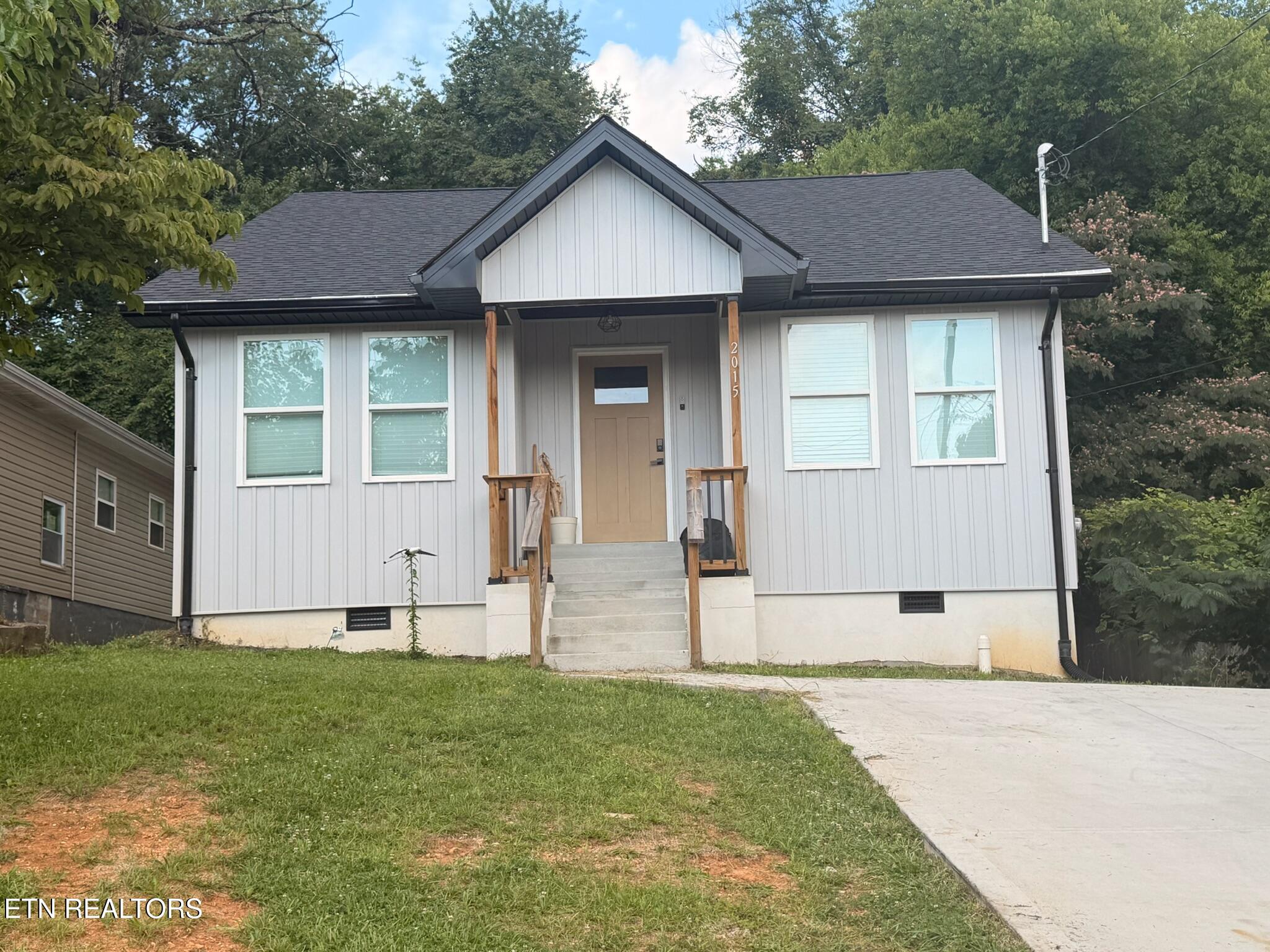 2015 Paris Road Knoxville TN 37912