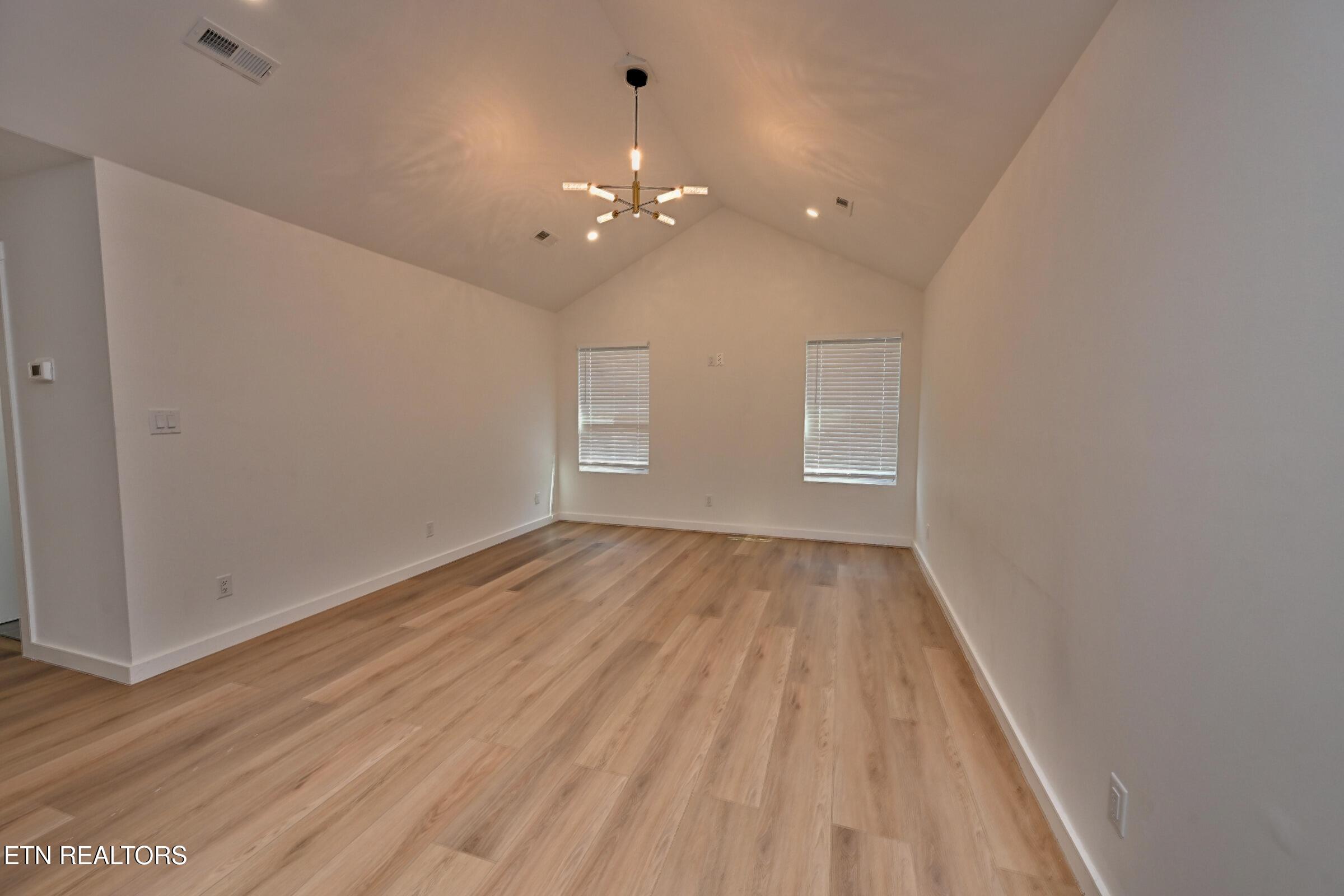 2015 Paris Road Knoxville TN 37912