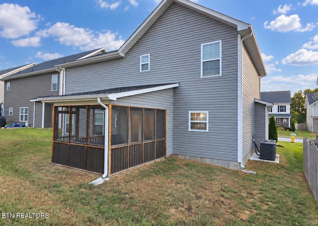 5947 Honeycrisp Road Knoxville TN 37931