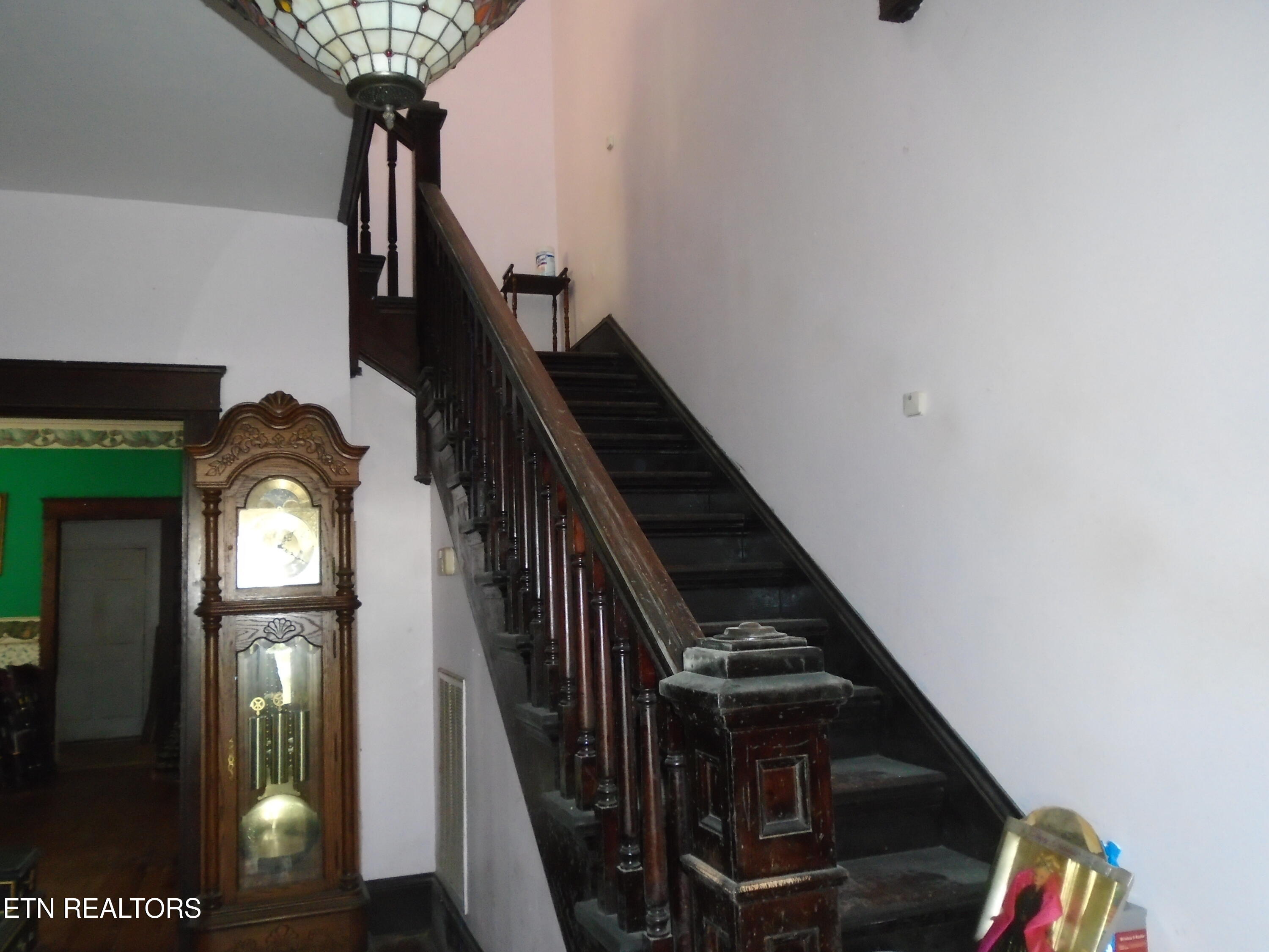 212 Dunlap Hollow Road Friendsville TN 37737
