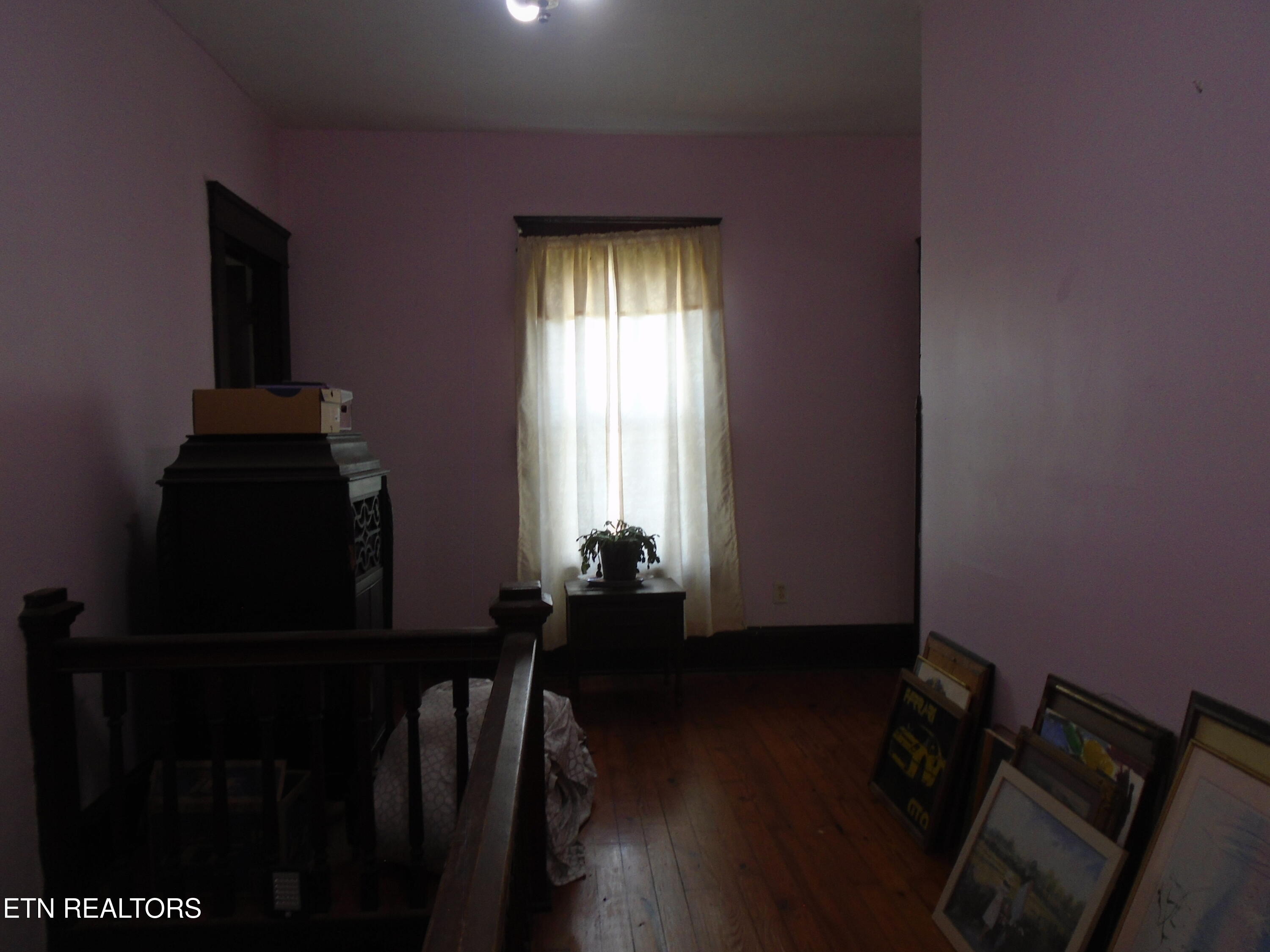 212 Dunlap Hollow Road Friendsville TN 37737