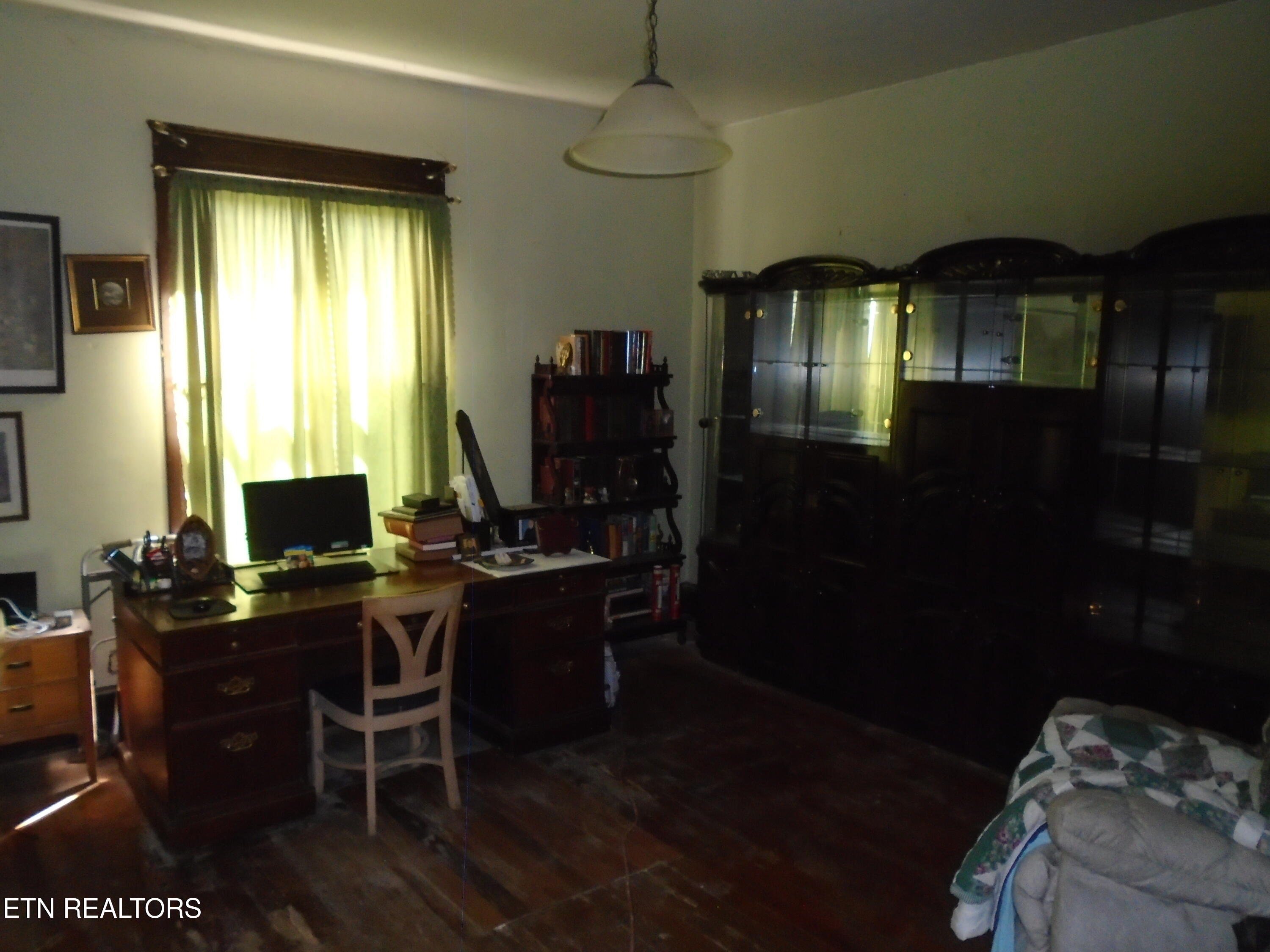 212 Dunlap Hollow Road Friendsville TN 37737