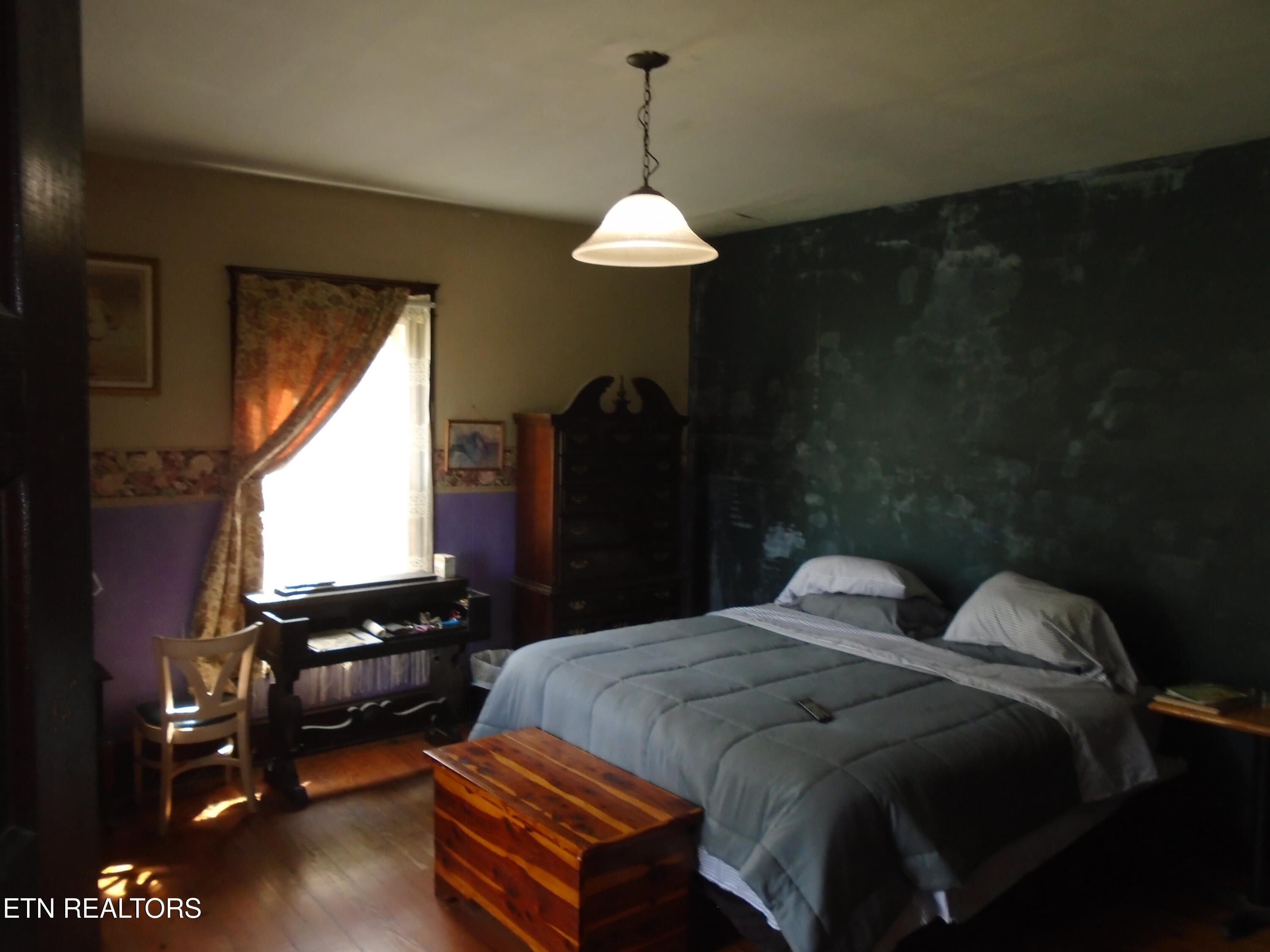 212 Dunlap Hollow Road Friendsville TN 37737