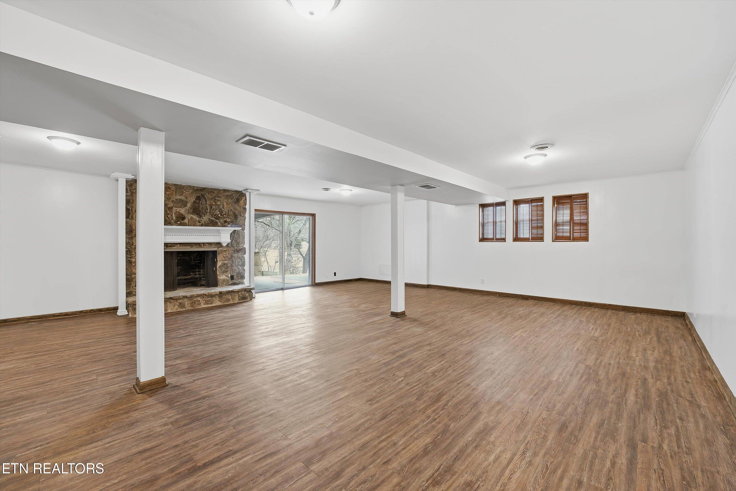 8129 Ainsworth Drive Knoxville TN 37909