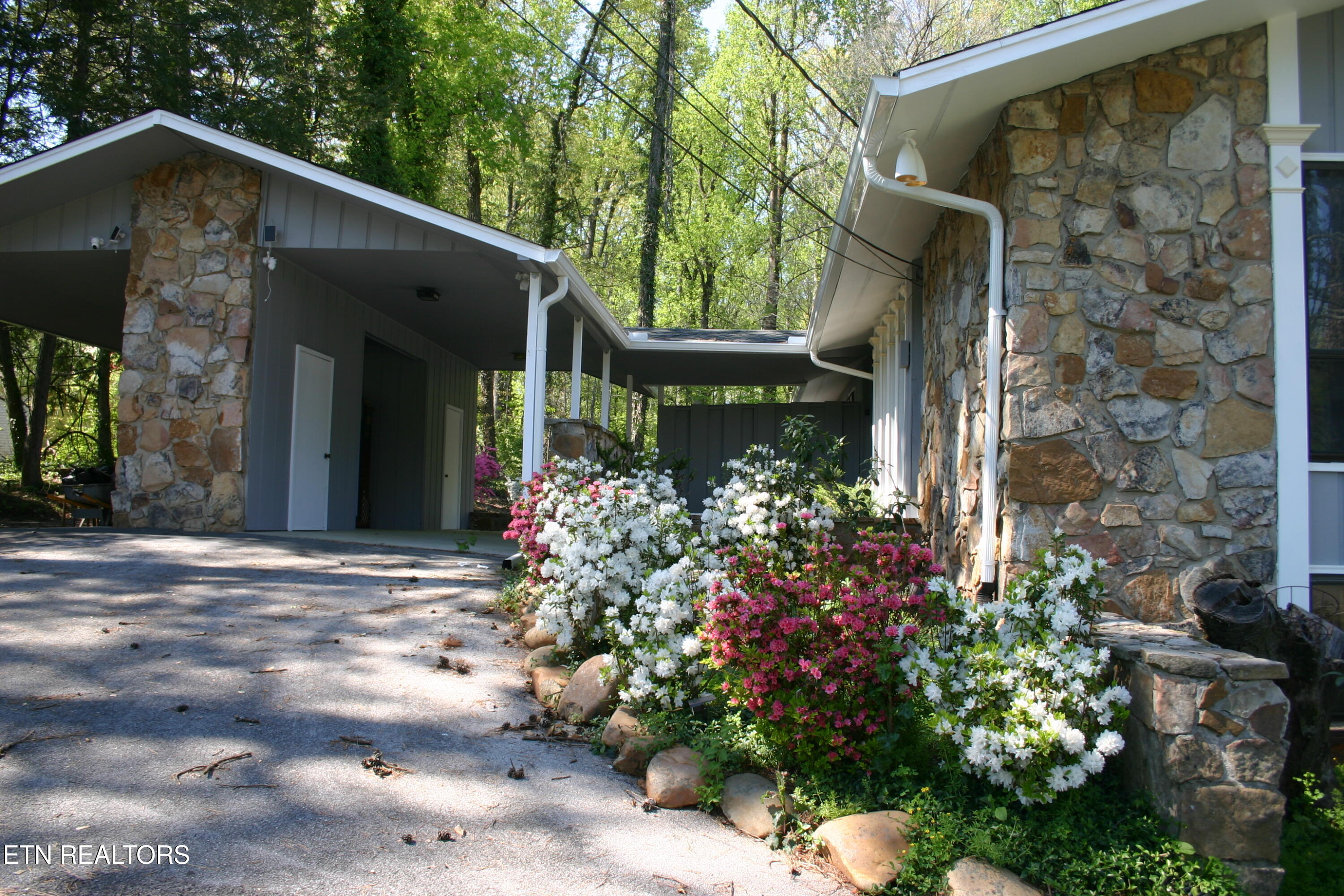 8129 Ainsworth Drive Knoxville TN 37909