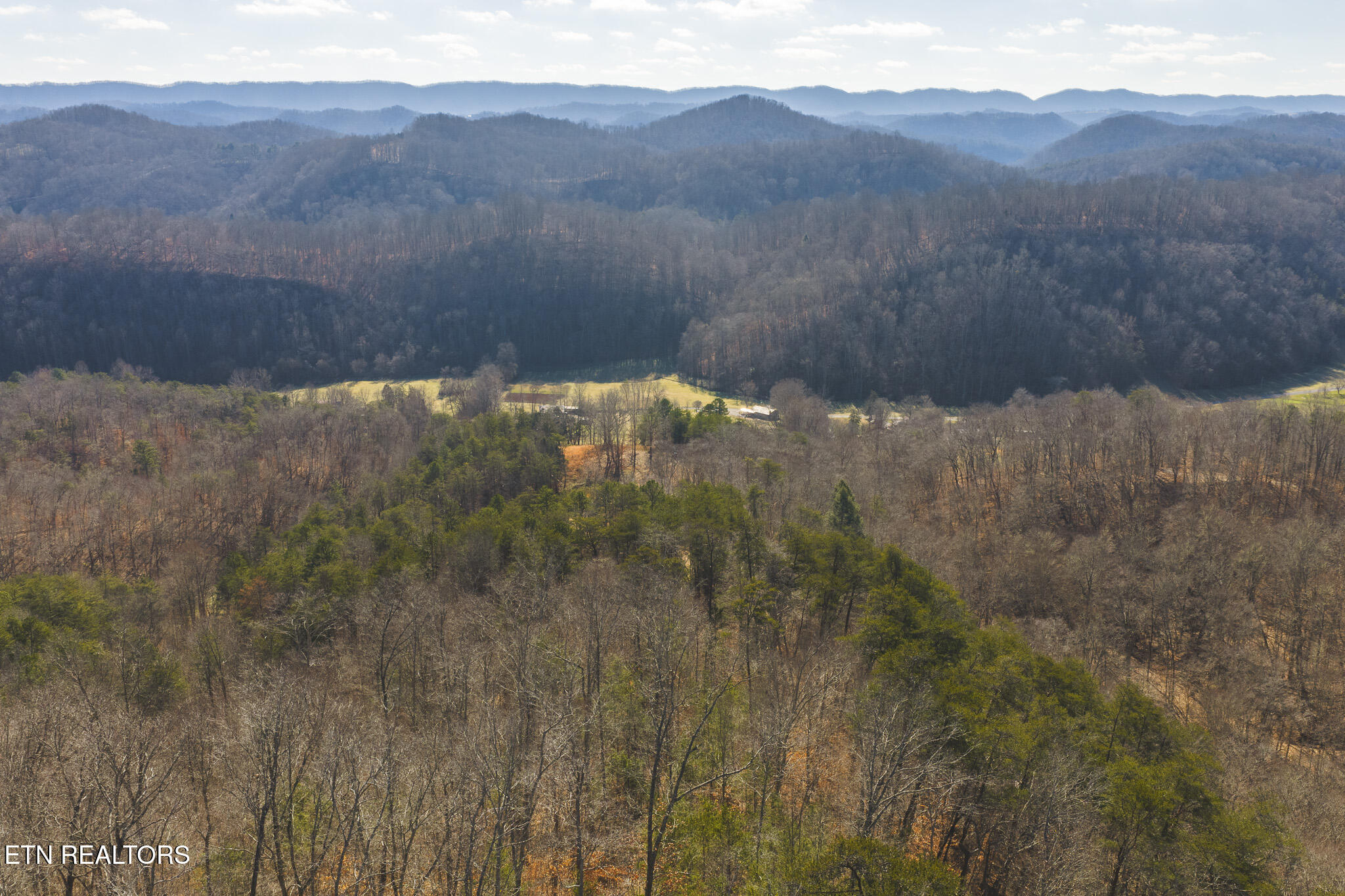 3381 Upper Caney Valley Road Tazewell TN 37879
