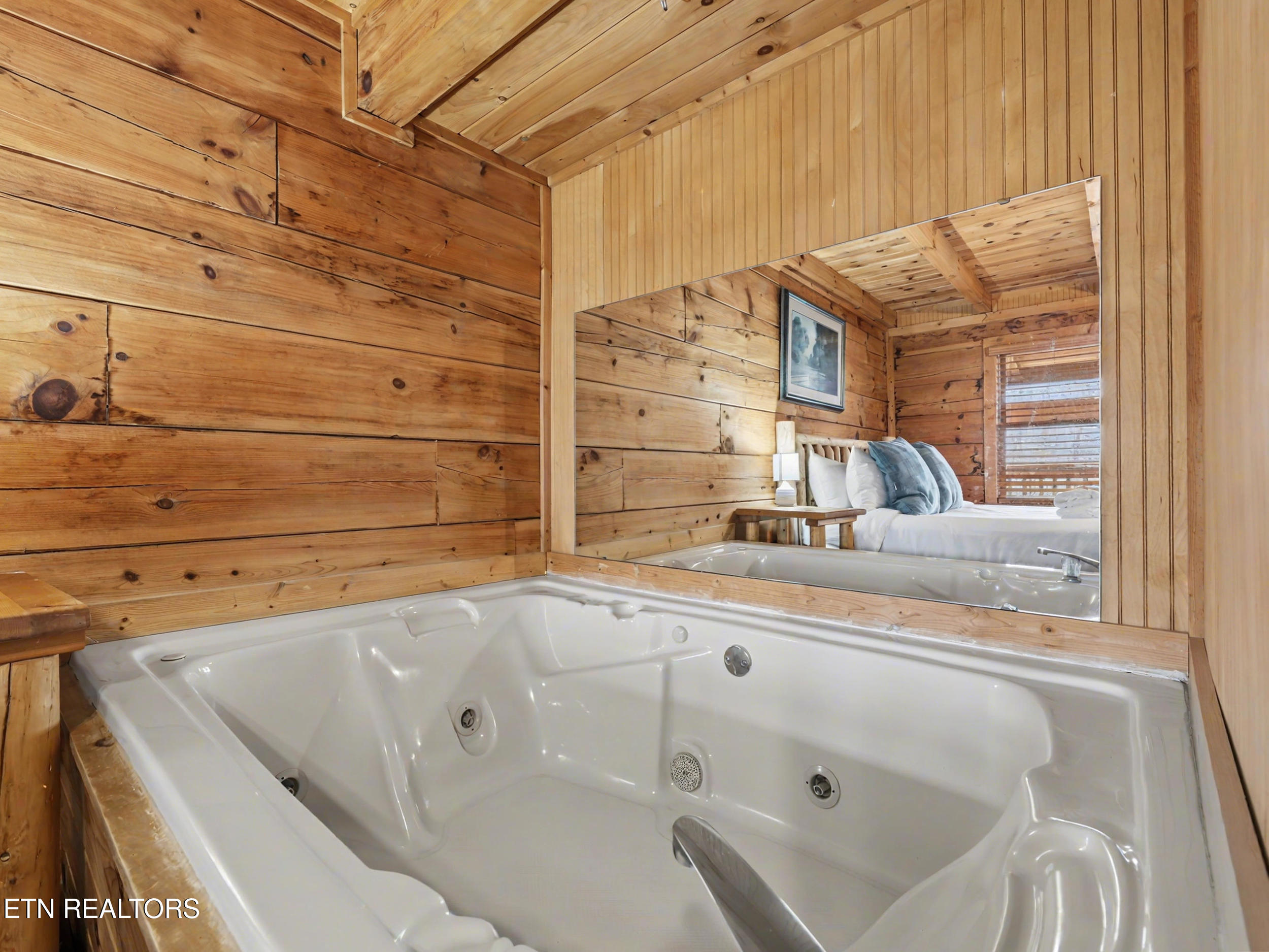 1141 Ski View Lane Sevierville TN 37876