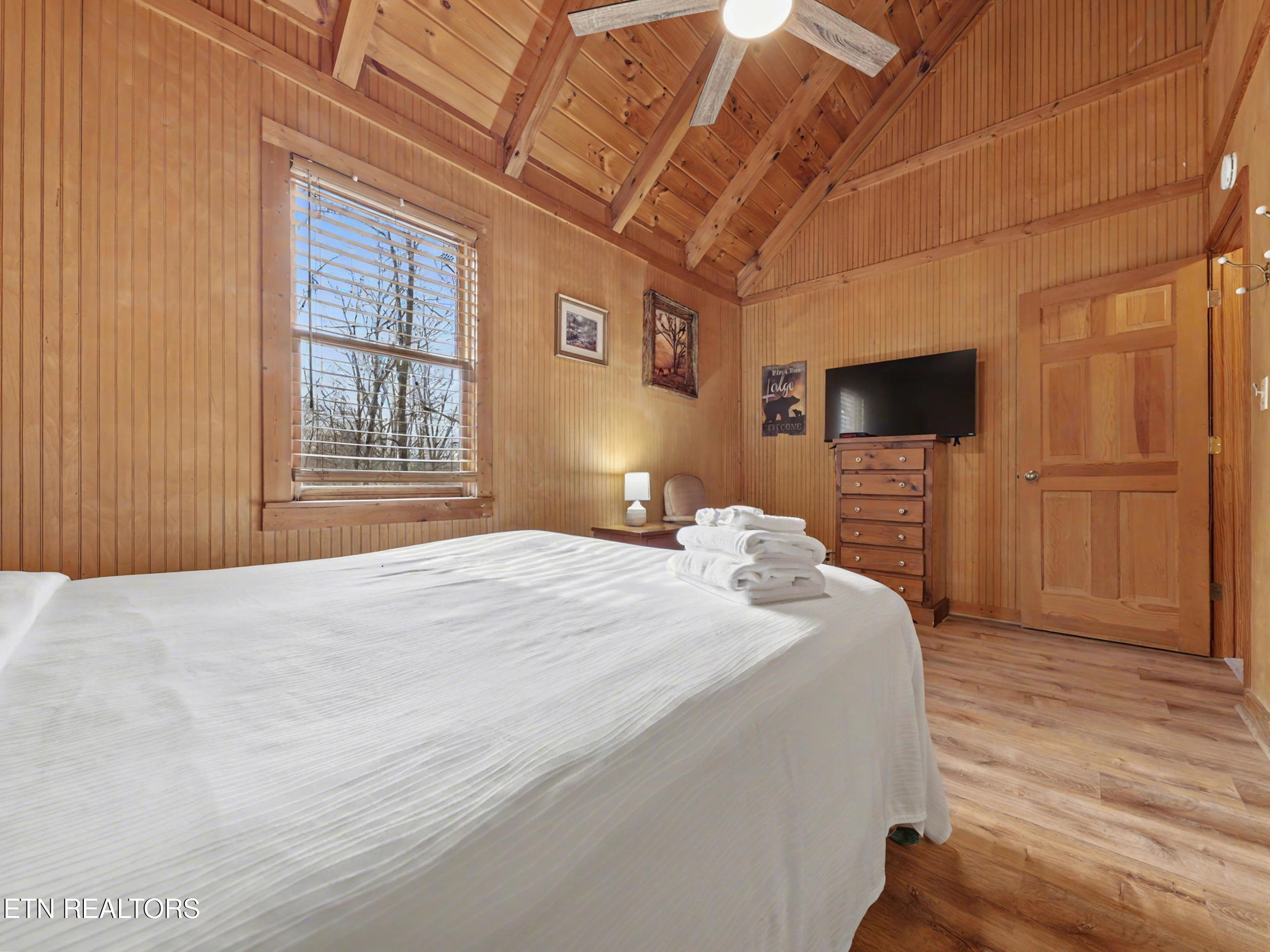 1141 Ski View Lane Sevierville TN 37876