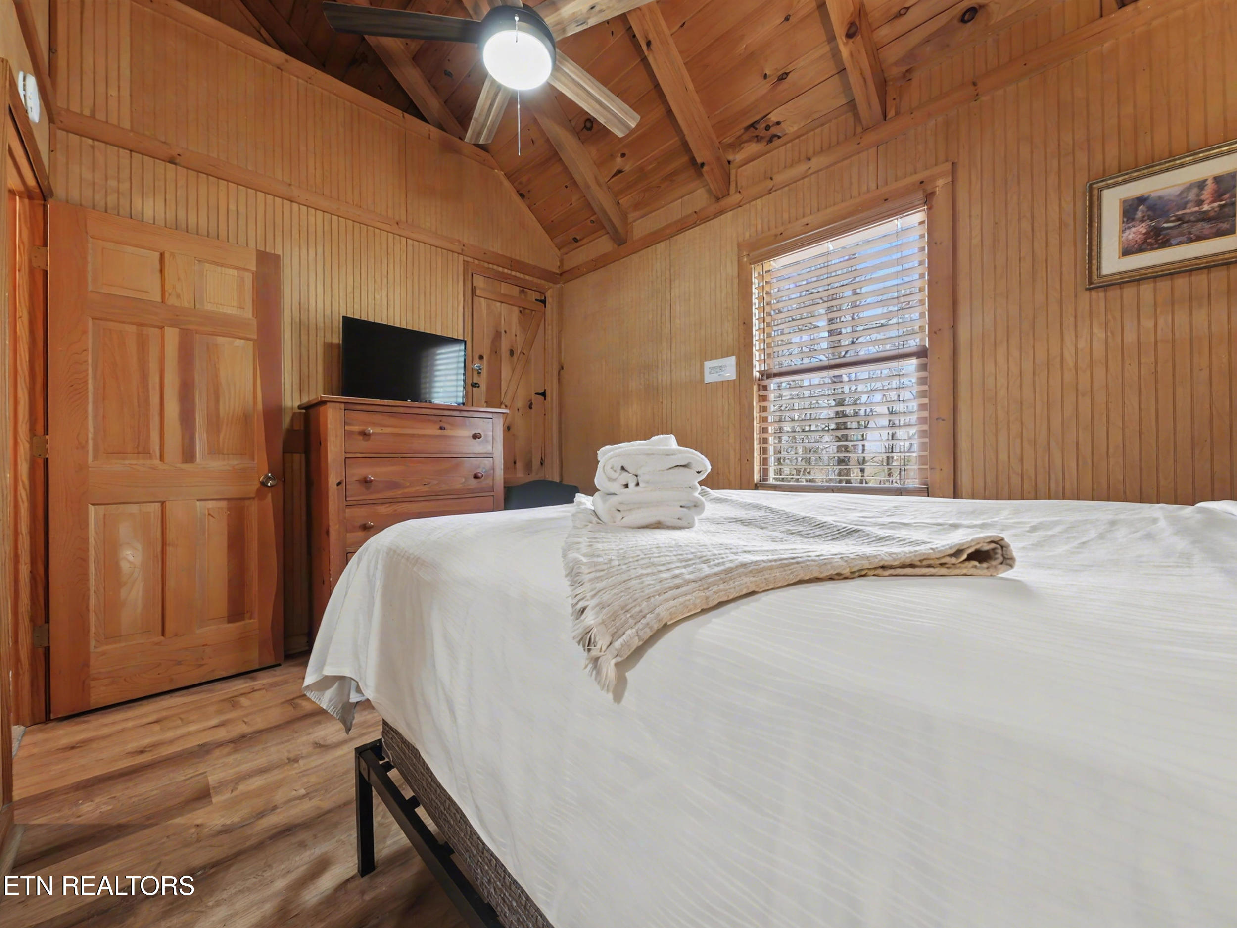1141 Ski View Lane Sevierville TN 37876