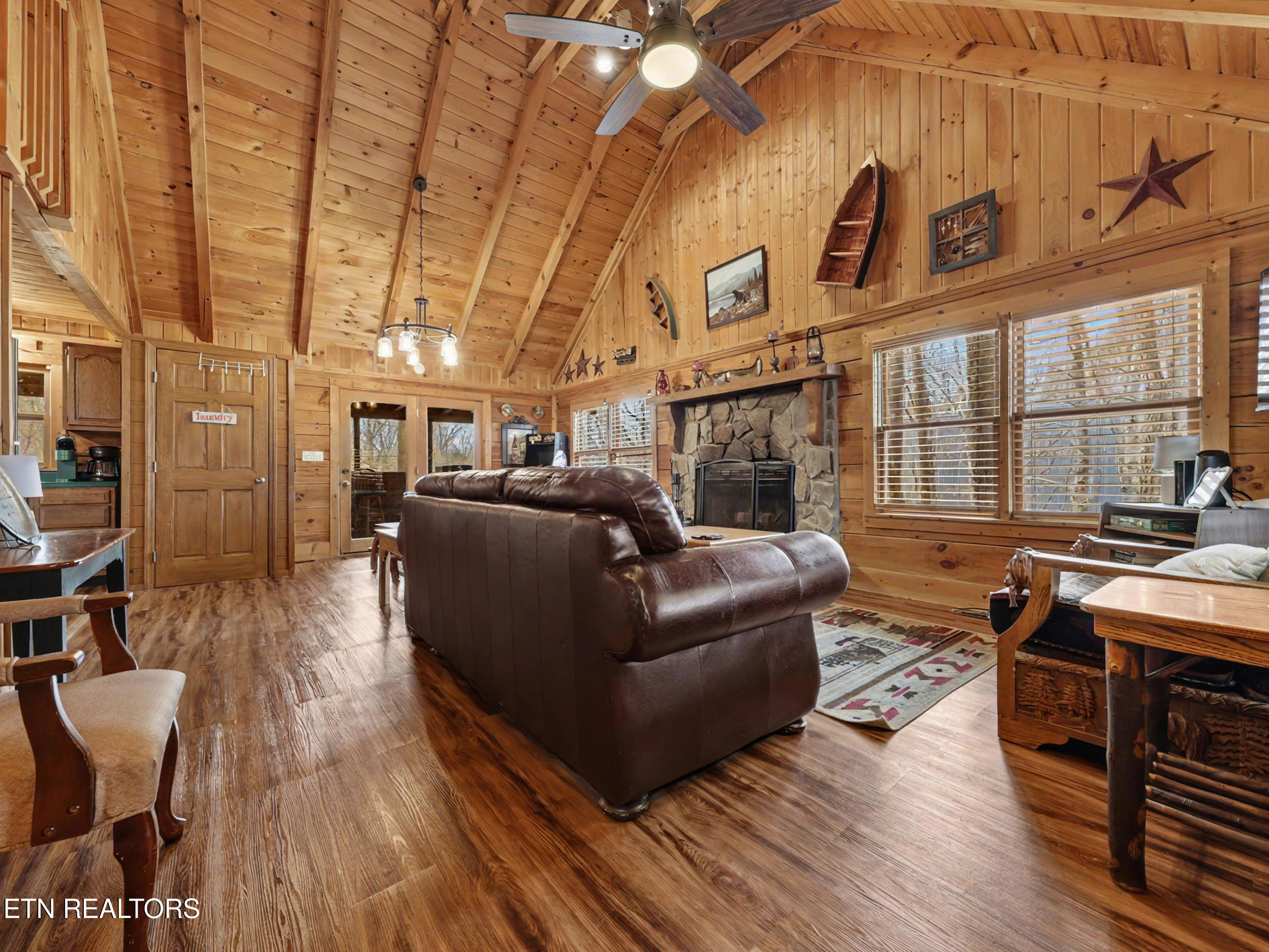1141 Ski View Lane Sevierville TN 37876