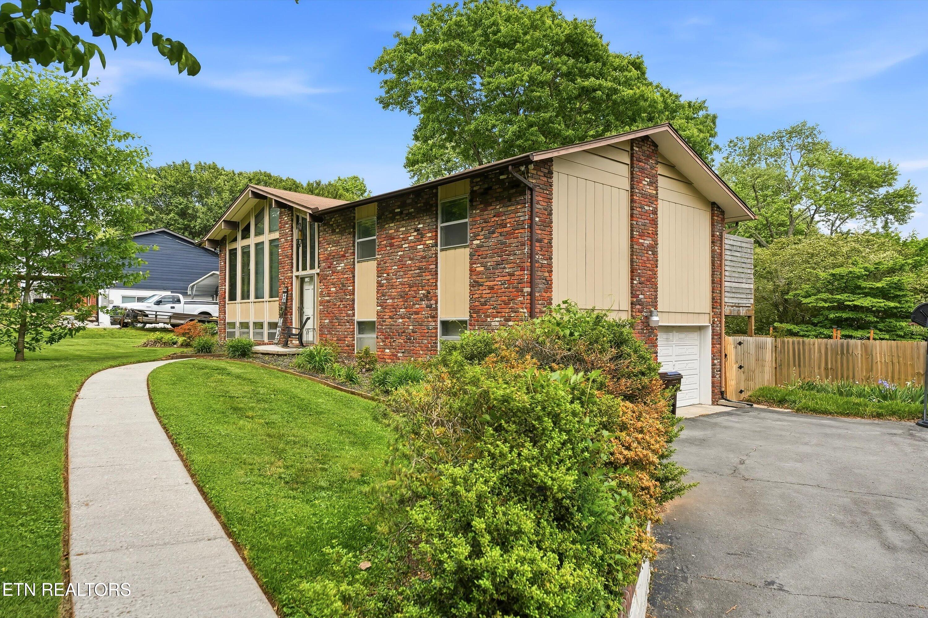 824 Sanders Road Knoxville TN 37923