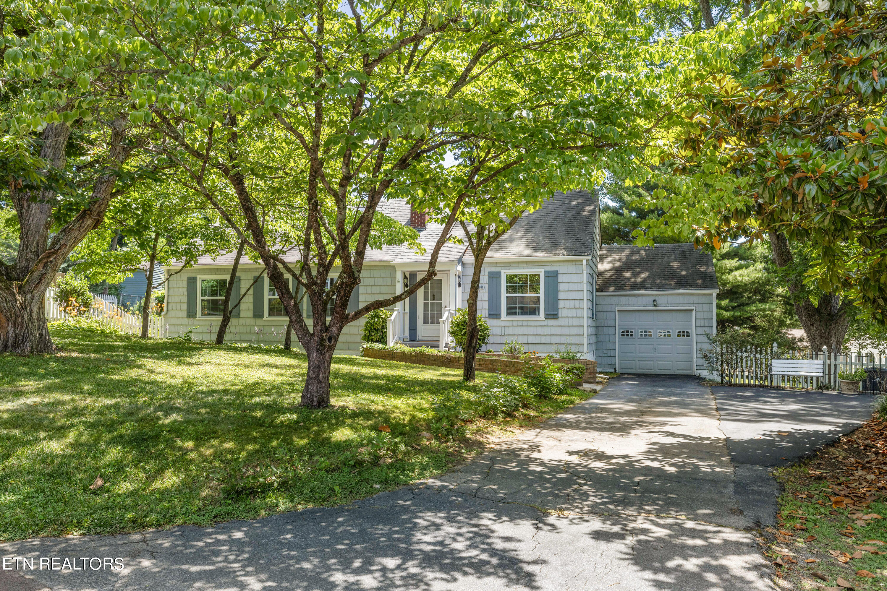 406 Circle Hill Drive Knoxville TN 37919