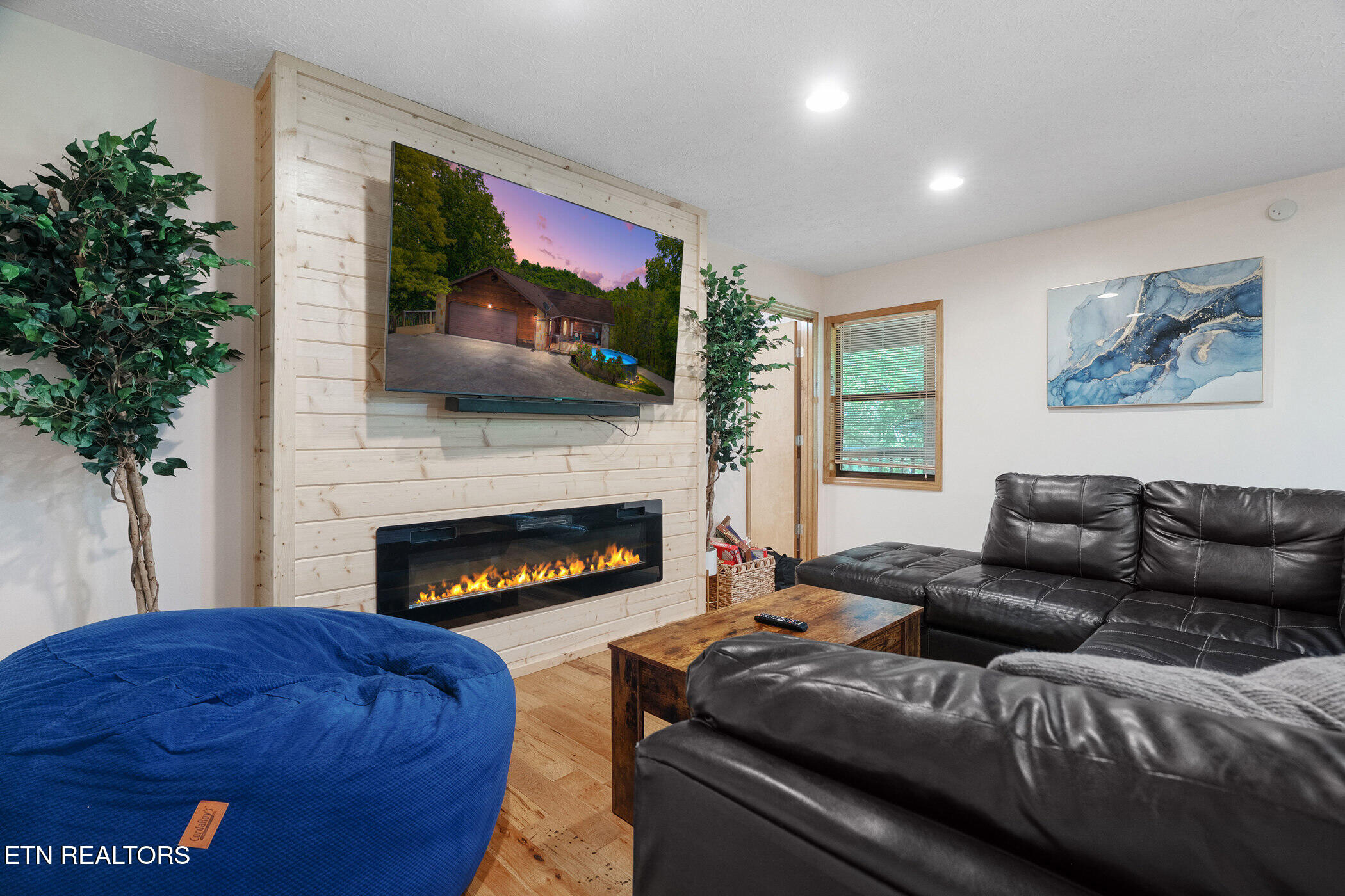 646 Parton Hollow Road Sevierville TN 37876