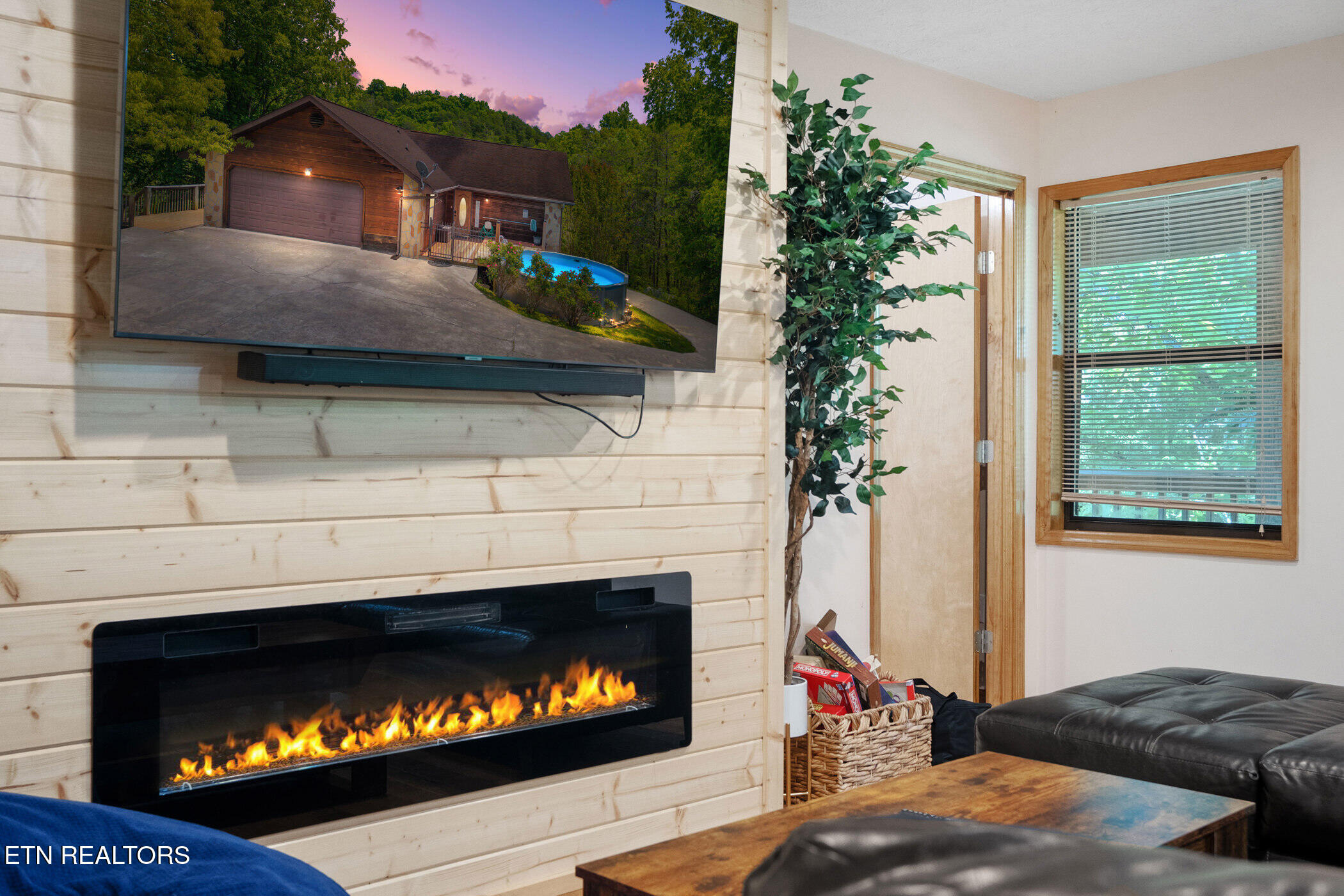 646 Parton Hollow Road Sevierville TN 37876