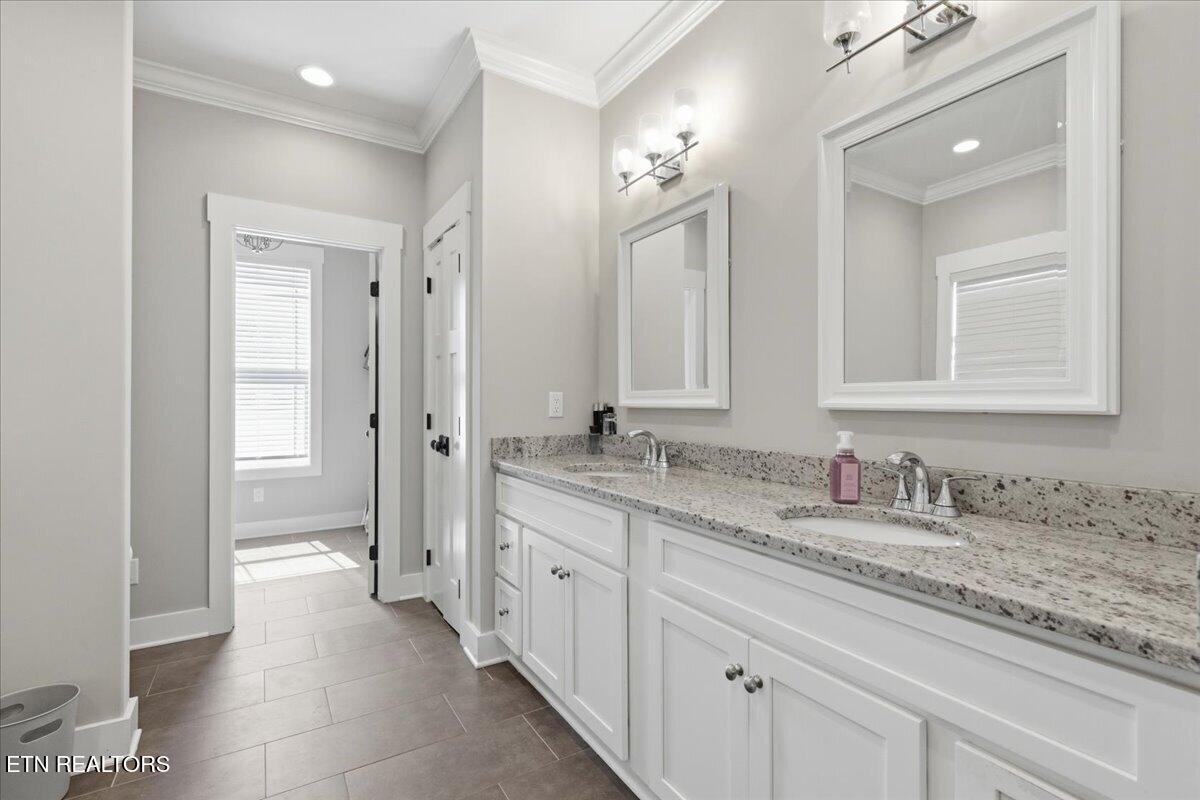 124 Alpine Drive Clinton TN 37716