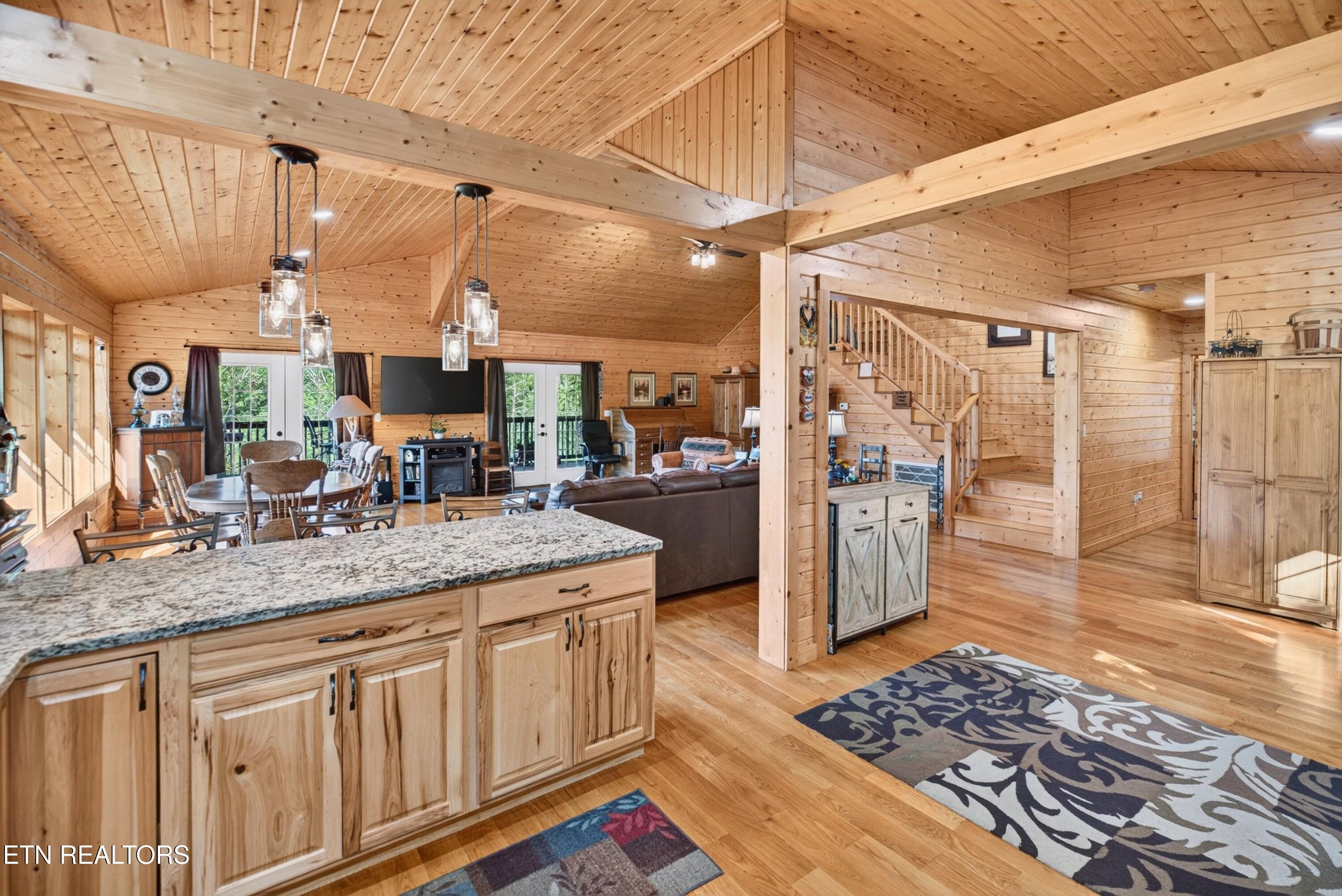 7020 Caney Valley Road Tazewell TN 37879