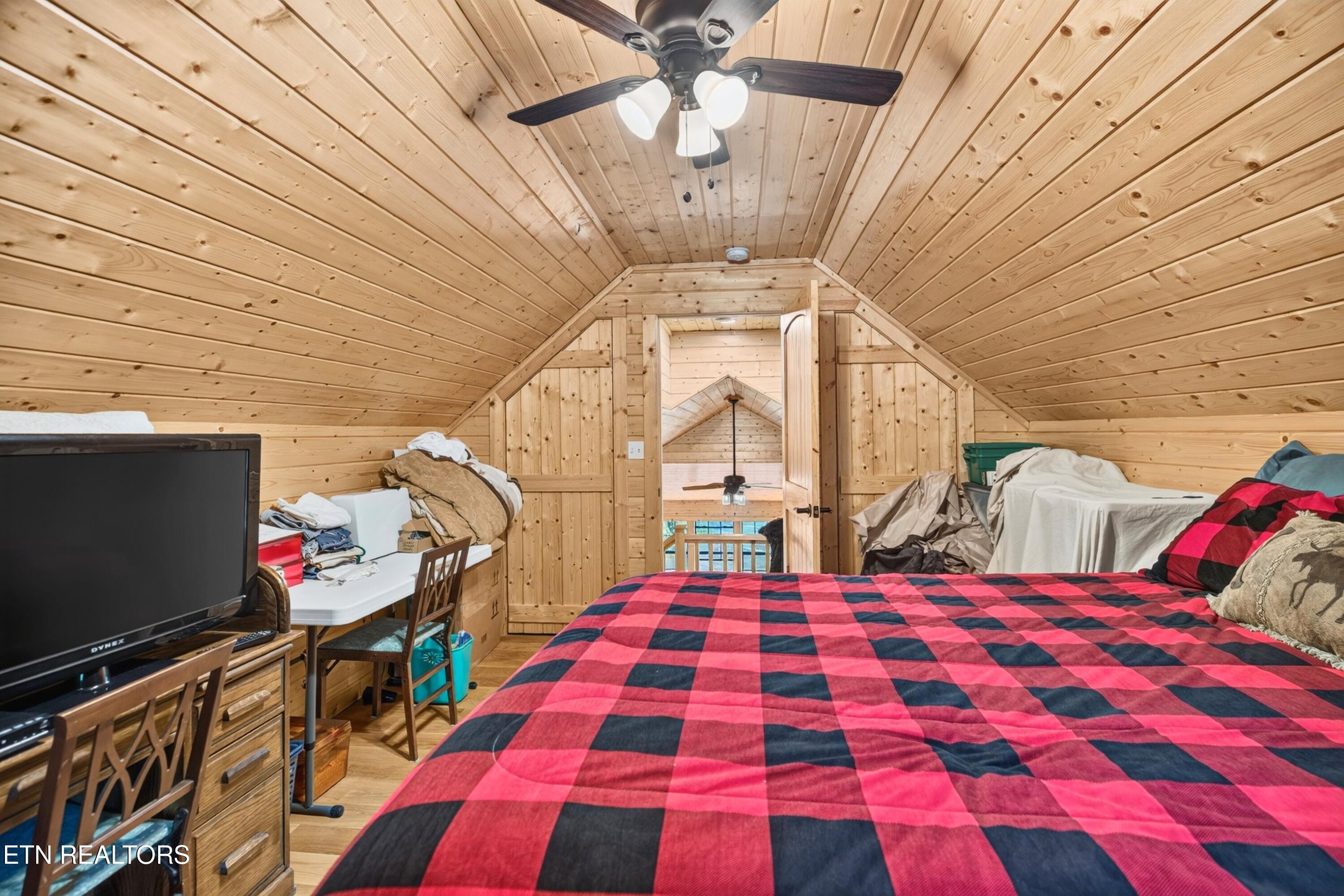 7020 Caney Valley Road Tazewell TN 37879